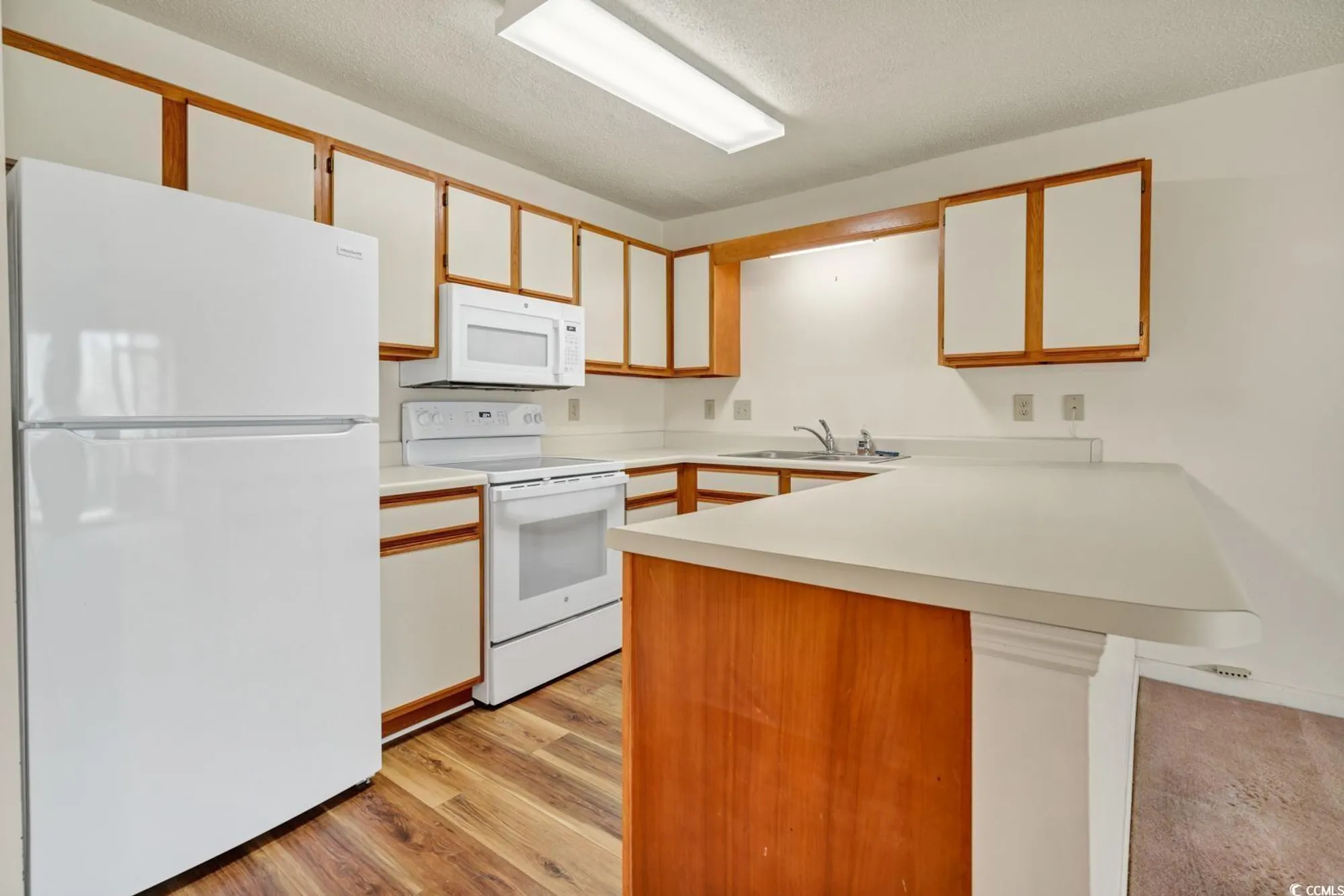 Property Slideshow image 5 of 36 | 510 fairwood lakes dr 19-c, Myrtle Beach, SC, 29588