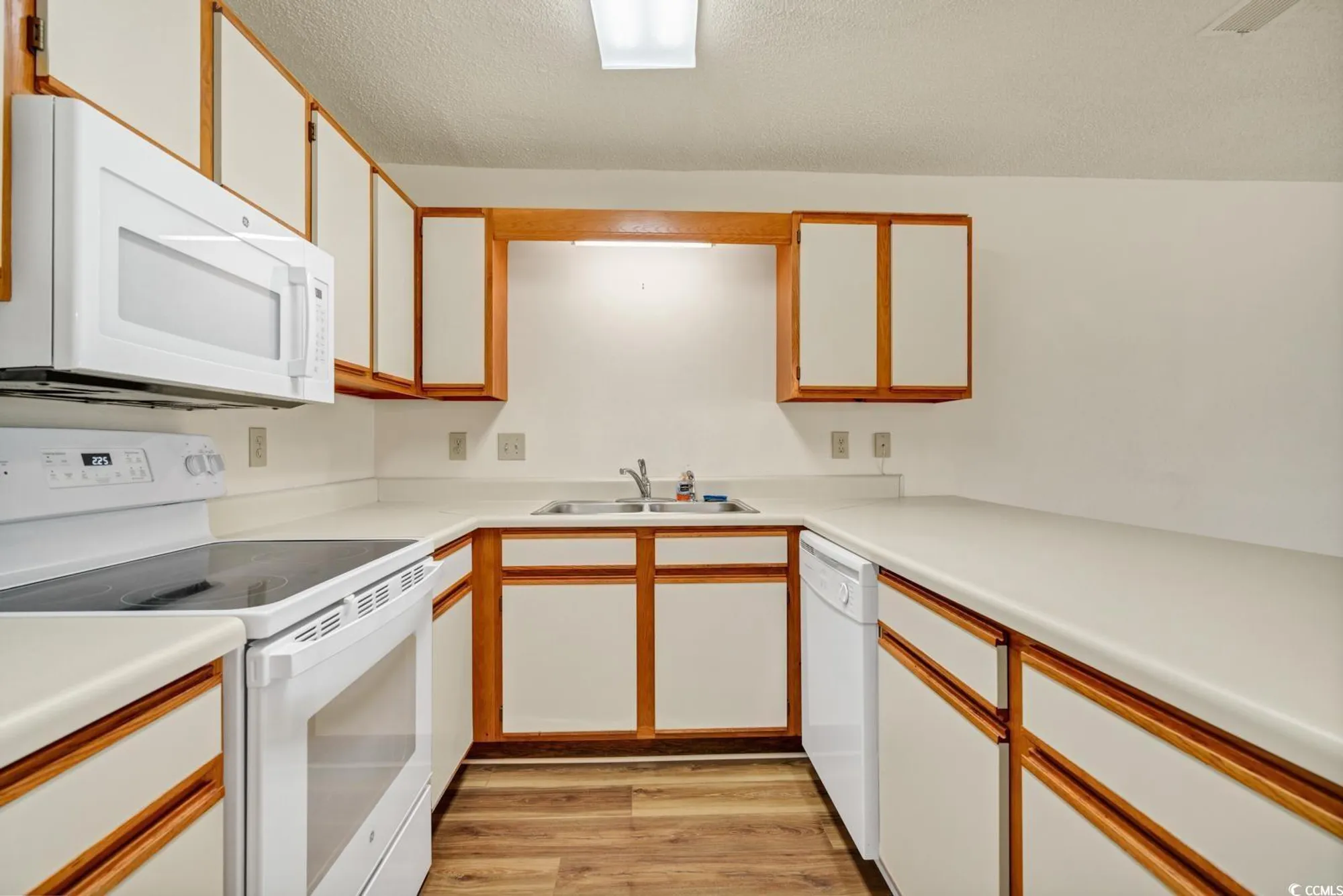 Property Slideshow image 6 of 36 | 510 fairwood lakes dr 19-c, Myrtle Beach, SC, 29588