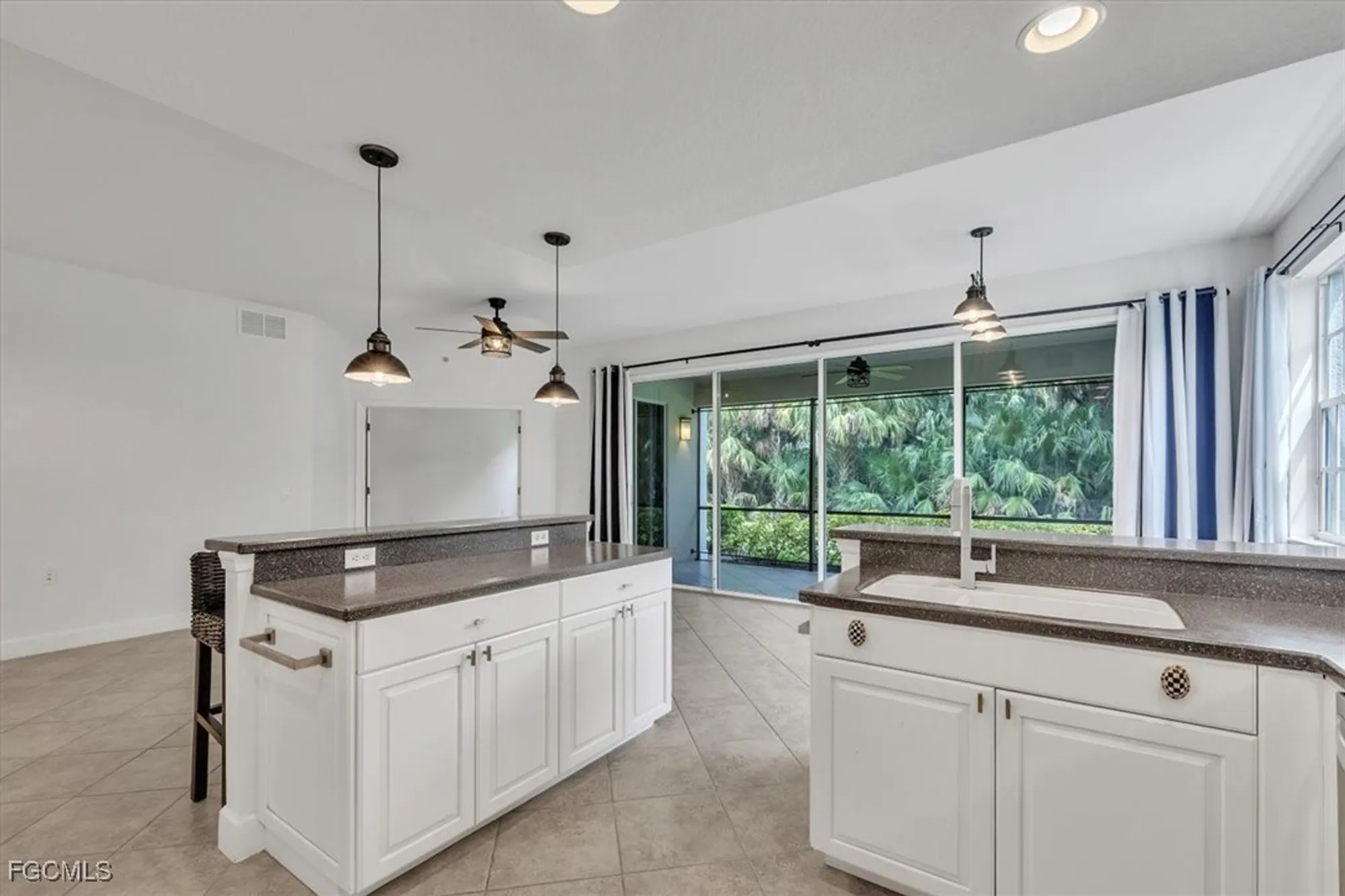 Property Slideshow image 15 of 48 | 13121 pebblebrook point cir 102, Fort Myers, FL, 33905