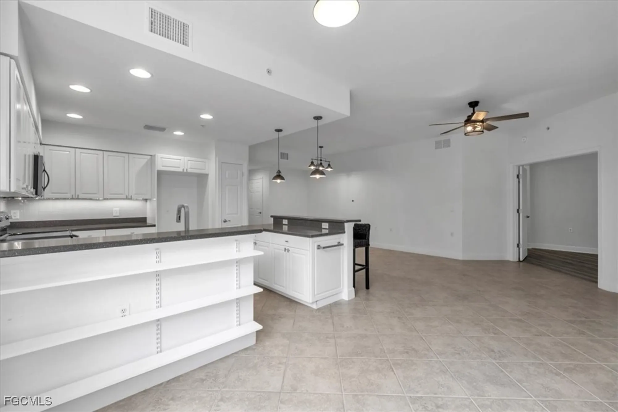 Property Slideshow image 19 of 48 | 13121 pebblebrook point cir 102, Fort Myers, FL, 33905
