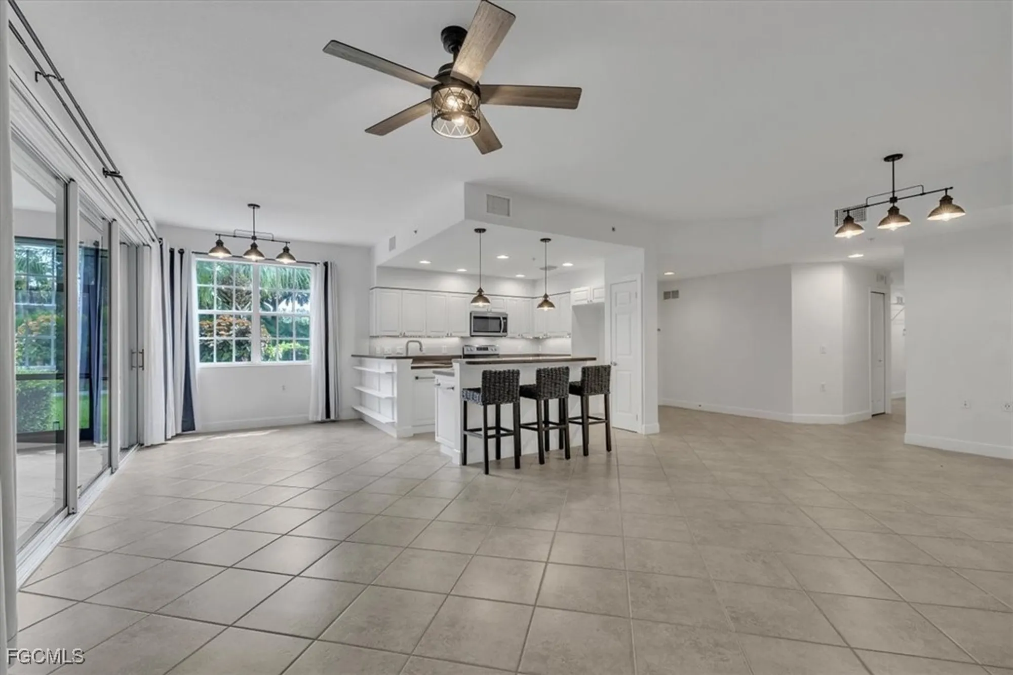 Property Slideshow image 7 of 48 | 13121 pebblebrook point cir 102, Fort Myers, FL, 33905