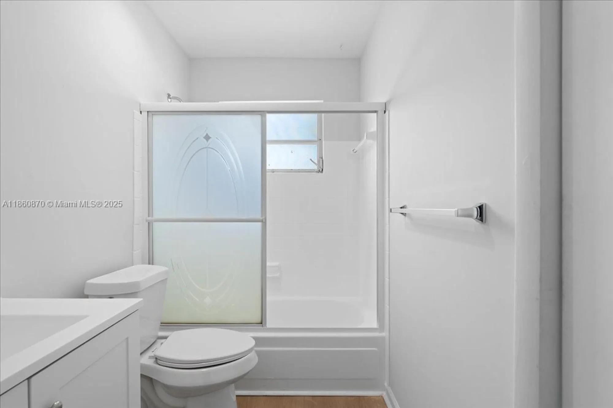 Property Slideshow image 10 of 30 | 6930 nw 11th ct, Margate, FL, 33063