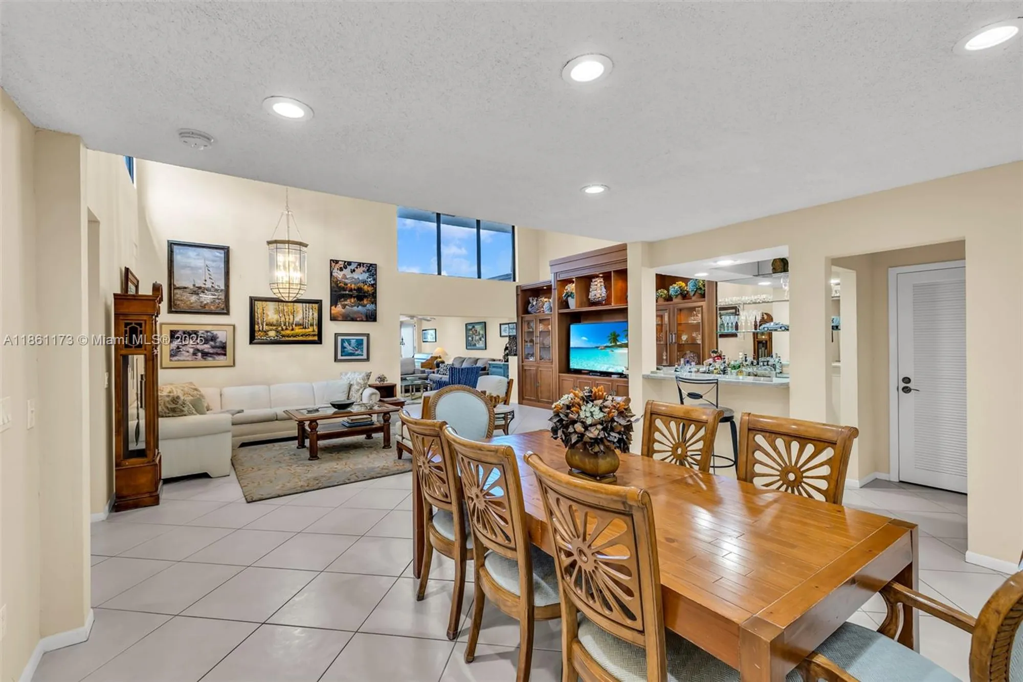 Property Slideshow image 13 of 40 | 21899 arriba real, Boca Raton, FL, 33433