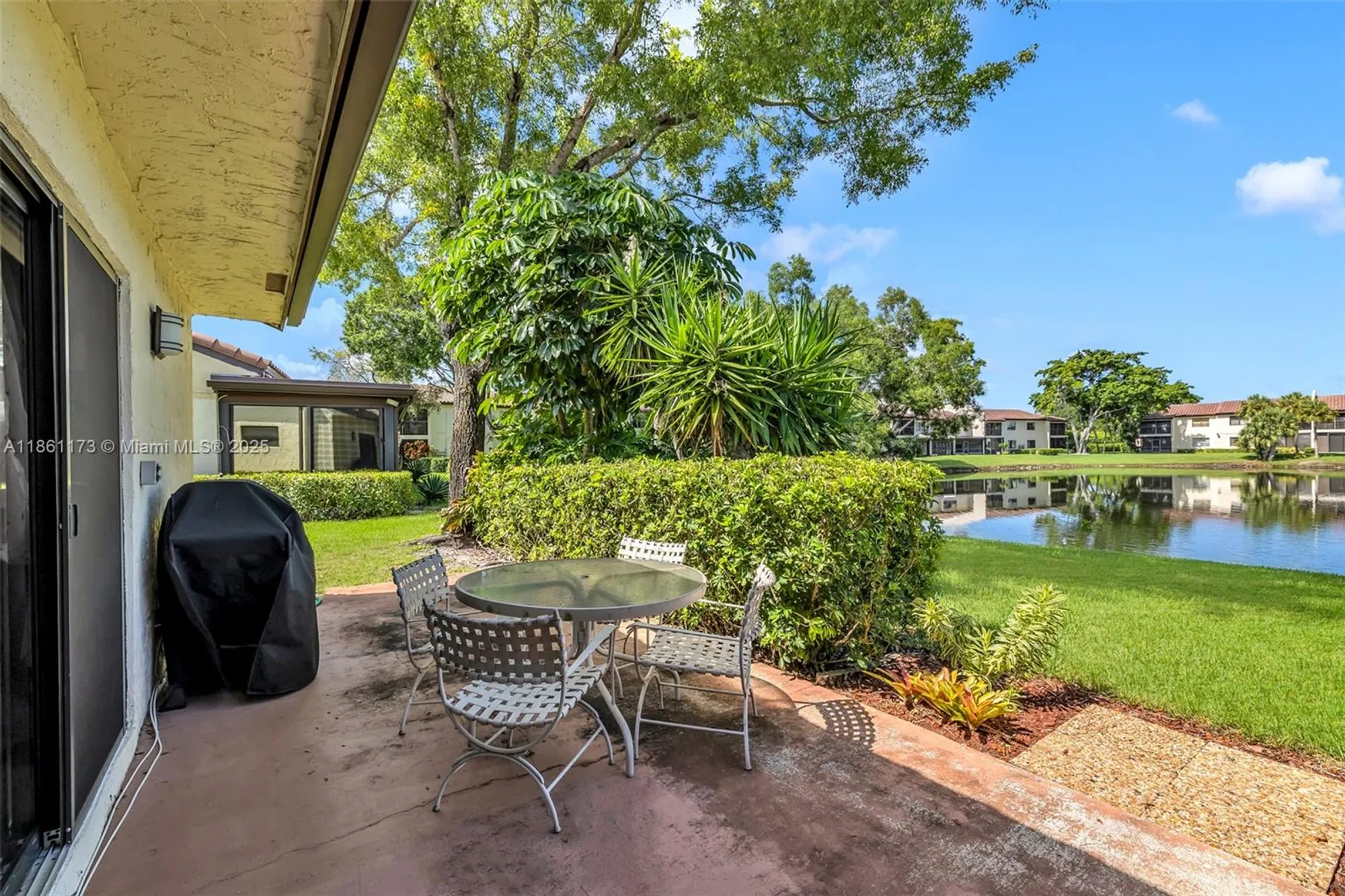 Property Slideshow image 20 of 40 | 21899 arriba real, Boca Raton, FL, 33433