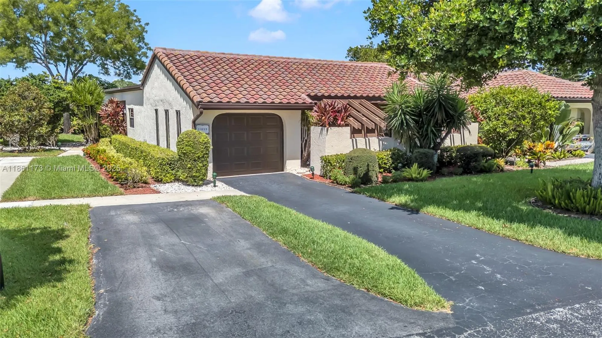 Property Slideshow image 35 of 40 | 21899 arriba real, Boca Raton, FL, 33433