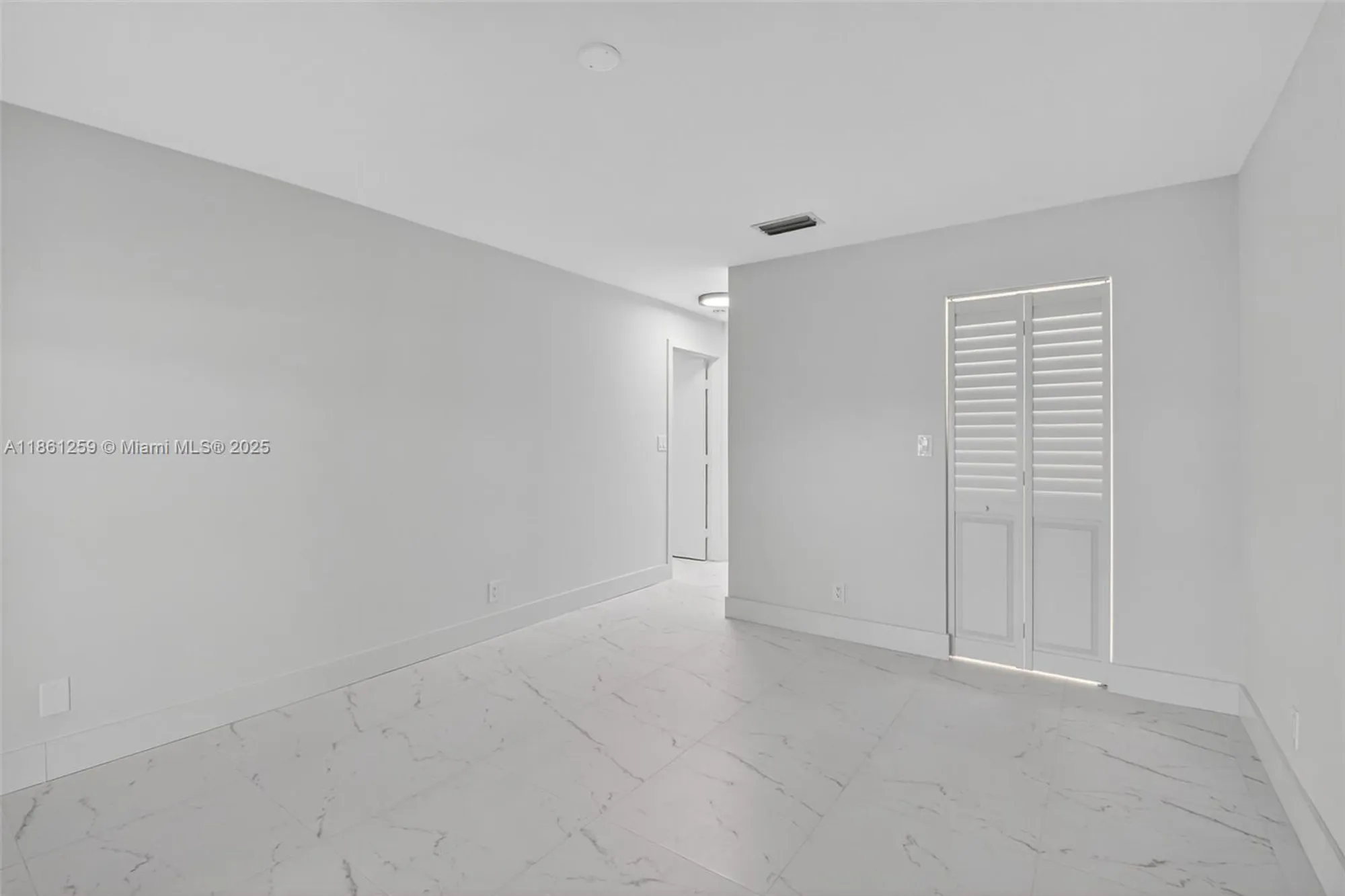 Property Slideshow image 18 of 41 | 8840 rheims rd, Boca Raton, FL, 33496