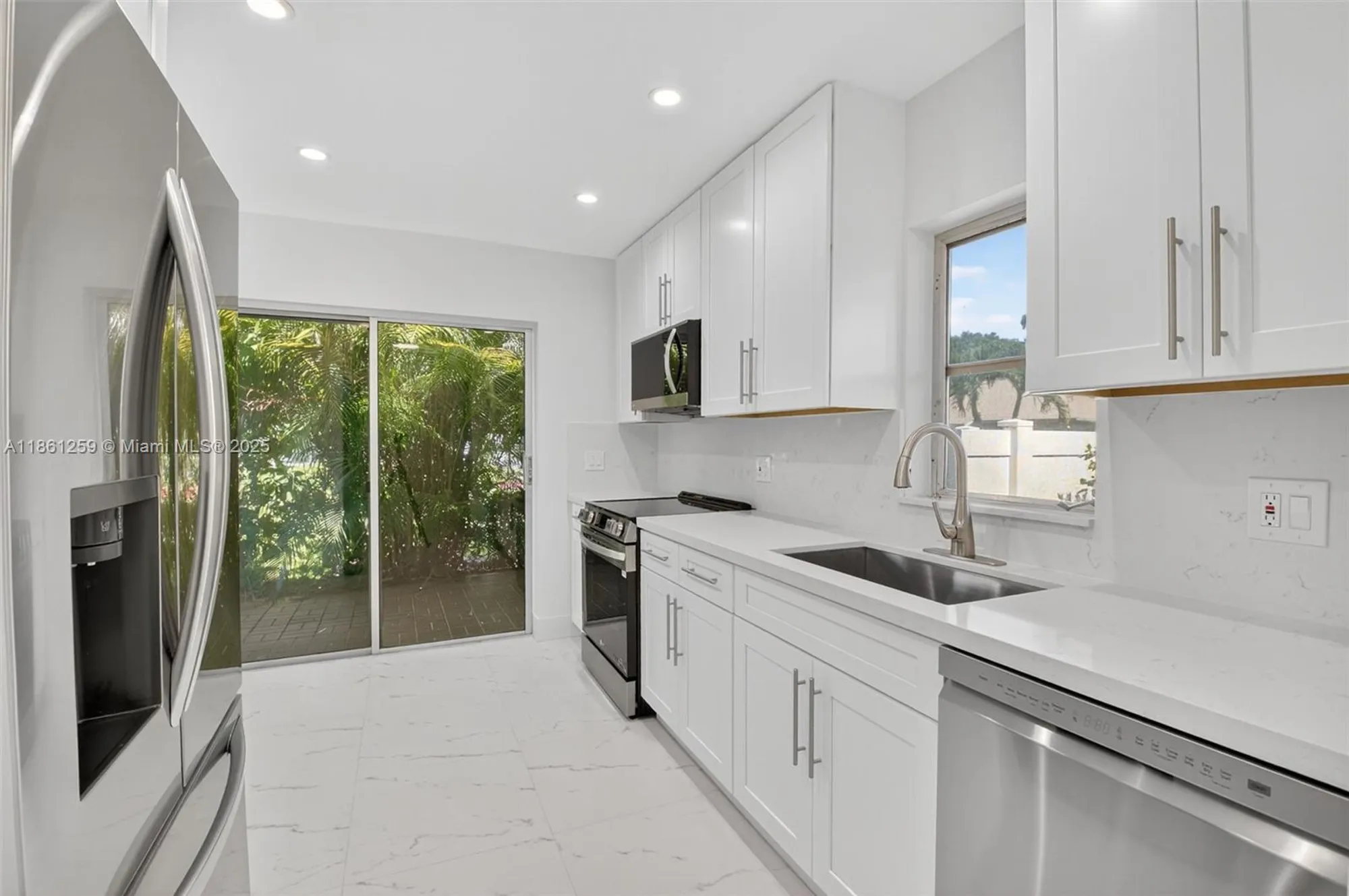 Property Slideshow image 12 of 41 | 8840 rheims rd, Boca Raton, FL, 33496