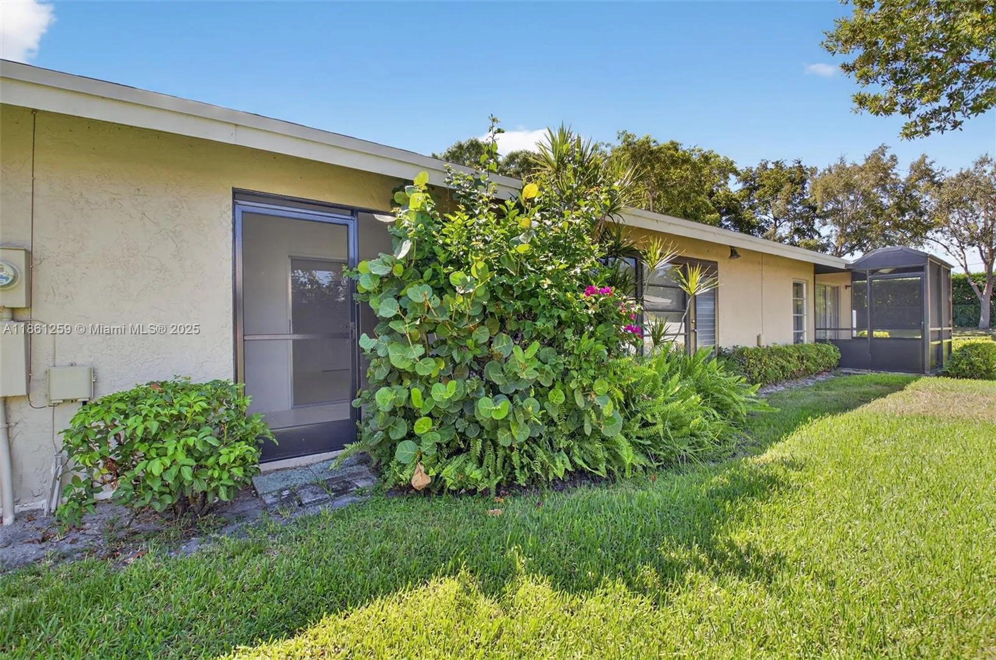 Property Slideshow image 25 of 41 | 8840 rheims rd, Boca Raton, FL, 33496