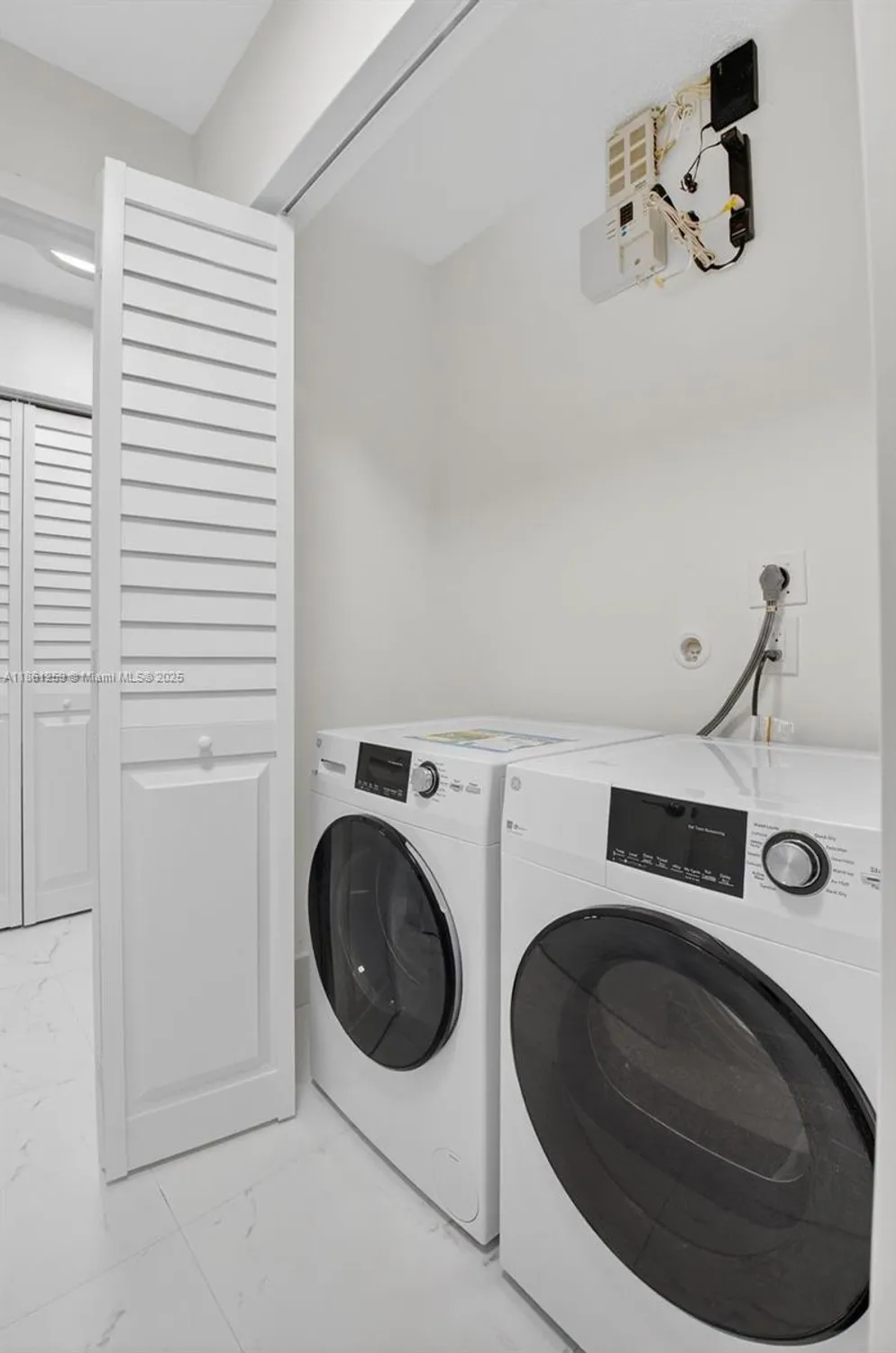 Property Slideshow image 22 of 41 | 8840 rheims rd, Boca Raton, FL, 33496