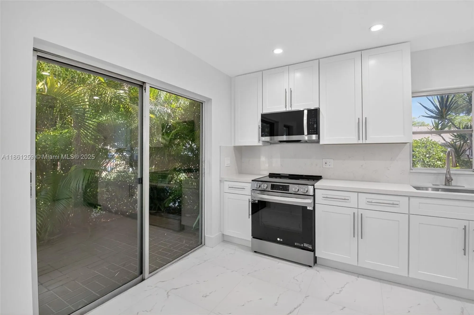 Property Slideshow image 4 of 41 | 8840 rheims rd, Boca Raton, FL, 33496