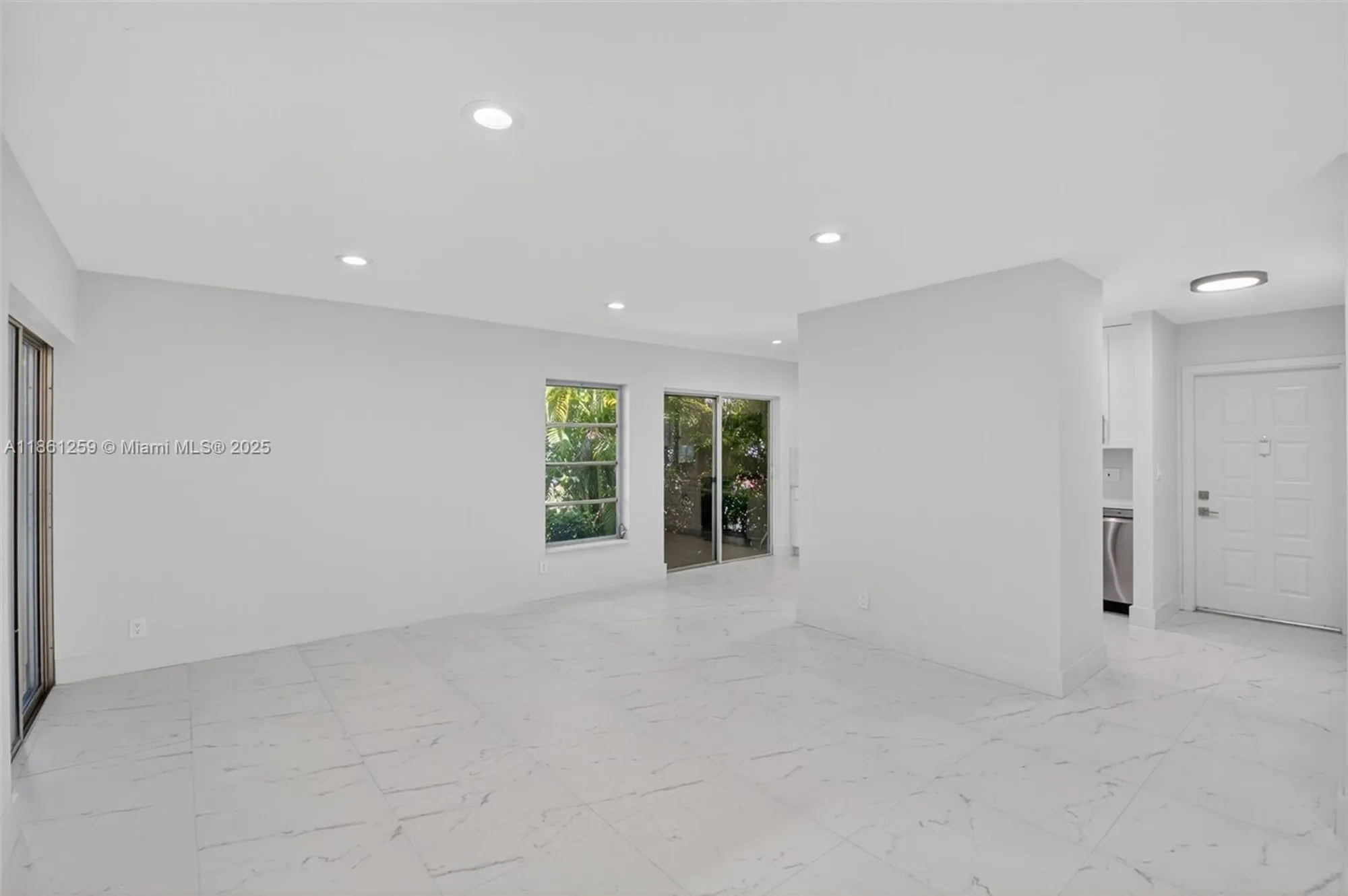 Property Slideshow image 5 of 41 | 8840 rheims rd, Boca Raton, FL, 33496