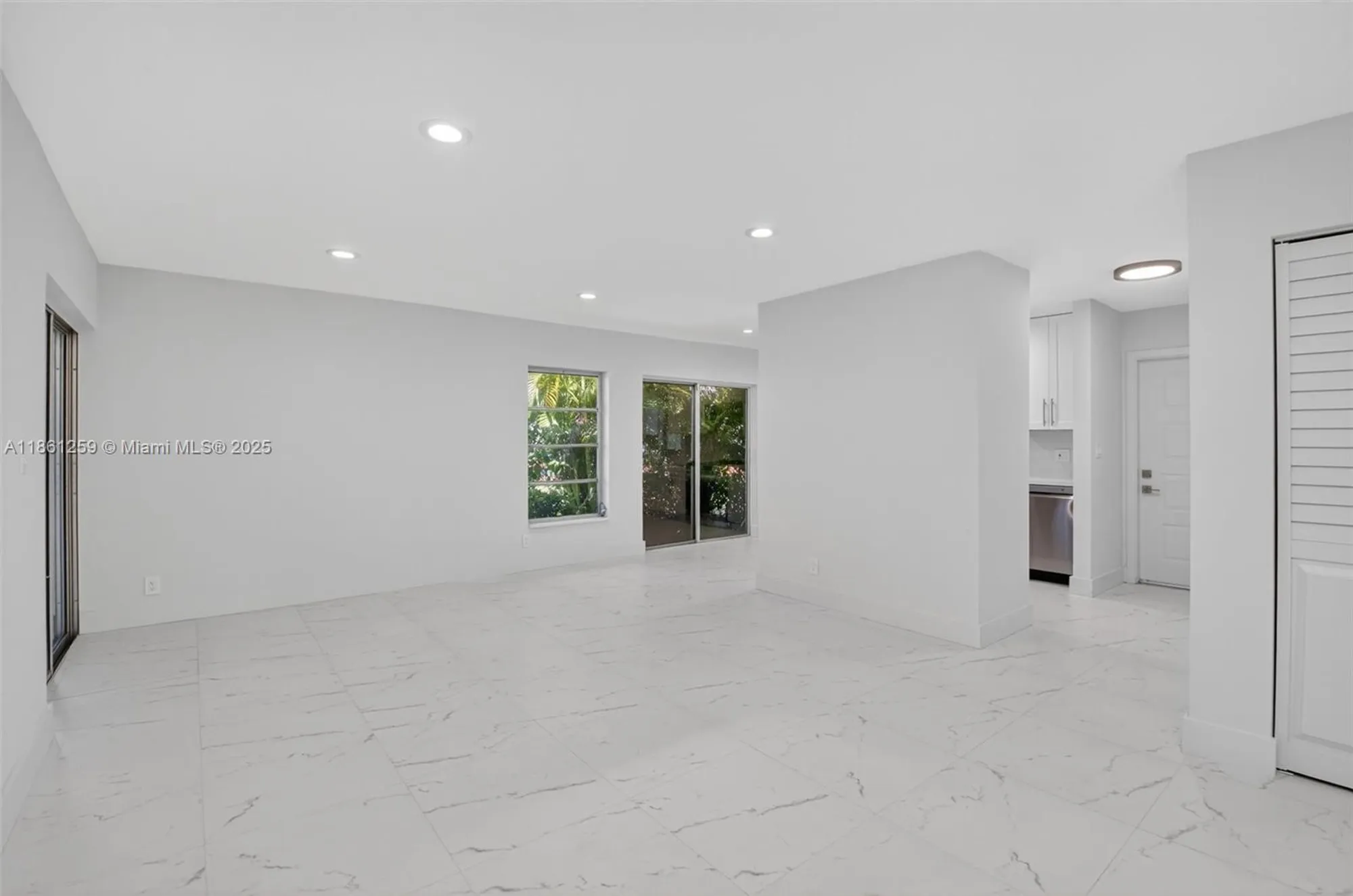 Property Slideshow image 7 of 41 | 8840 rheims rd, Boca Raton, FL, 33496