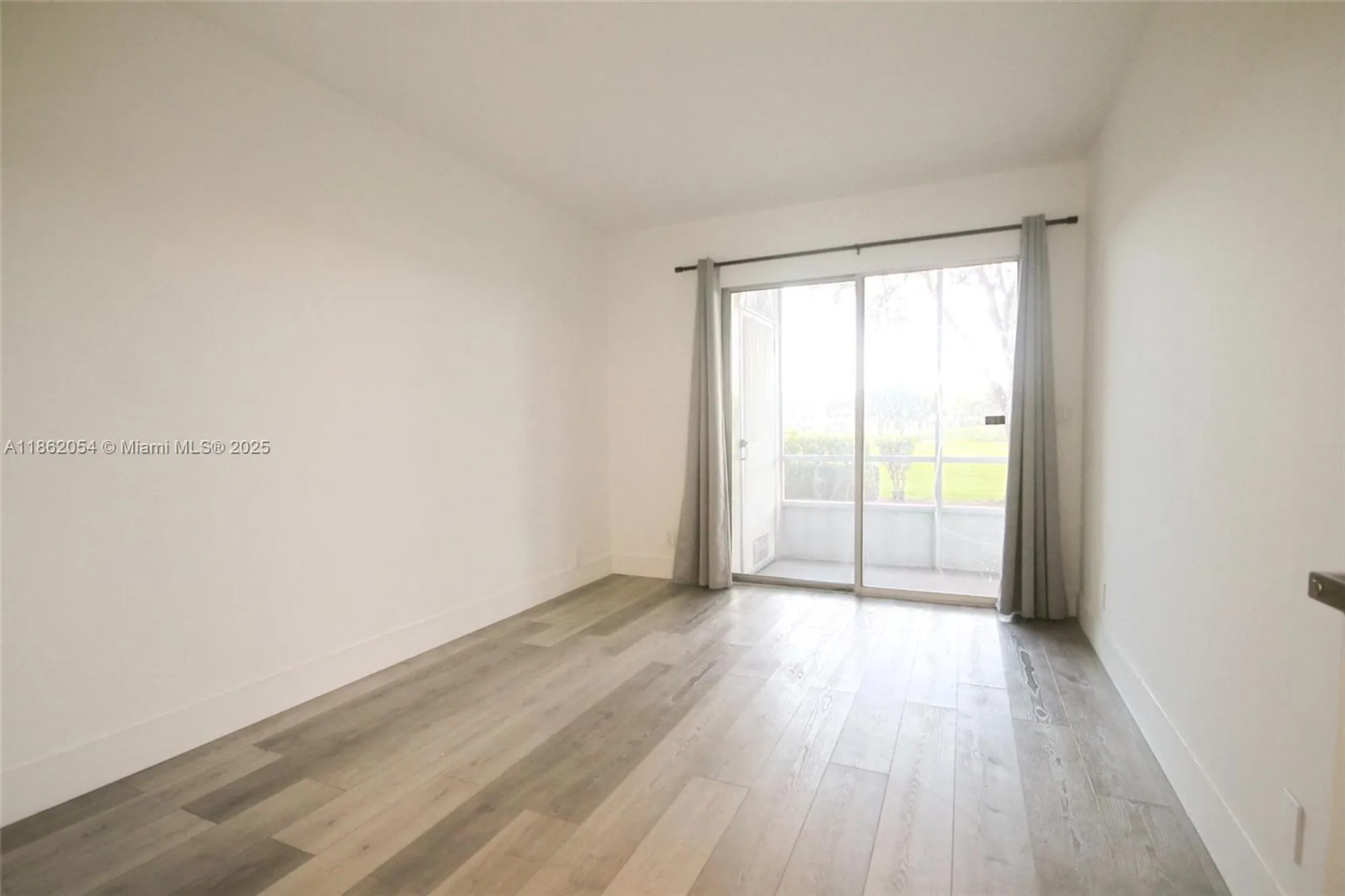 Property Slideshow image 16 of 31 | 301 sw 135th ave 113c, Pembroke Pines, FL, 33027