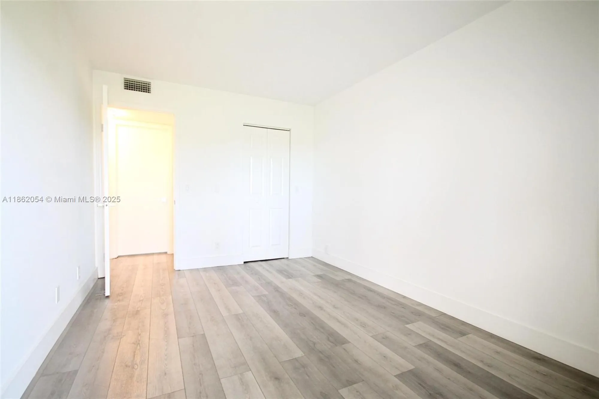 Property Slideshow image 18 of 31 | 301 sw 135th ave 113c, Pembroke Pines, FL, 33027