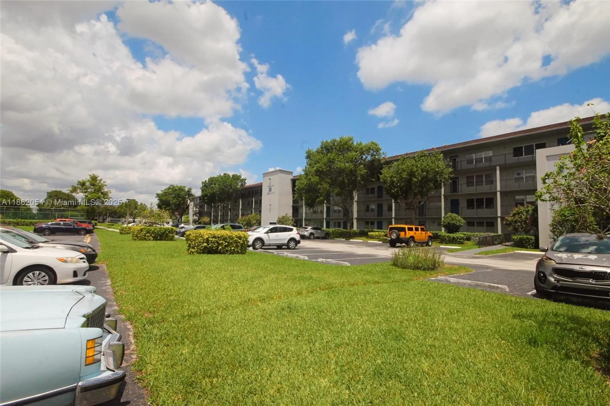 Property Slideshow image 24 of 31 | 301 sw 135th ave 113c, Pembroke Pines, FL, 33027