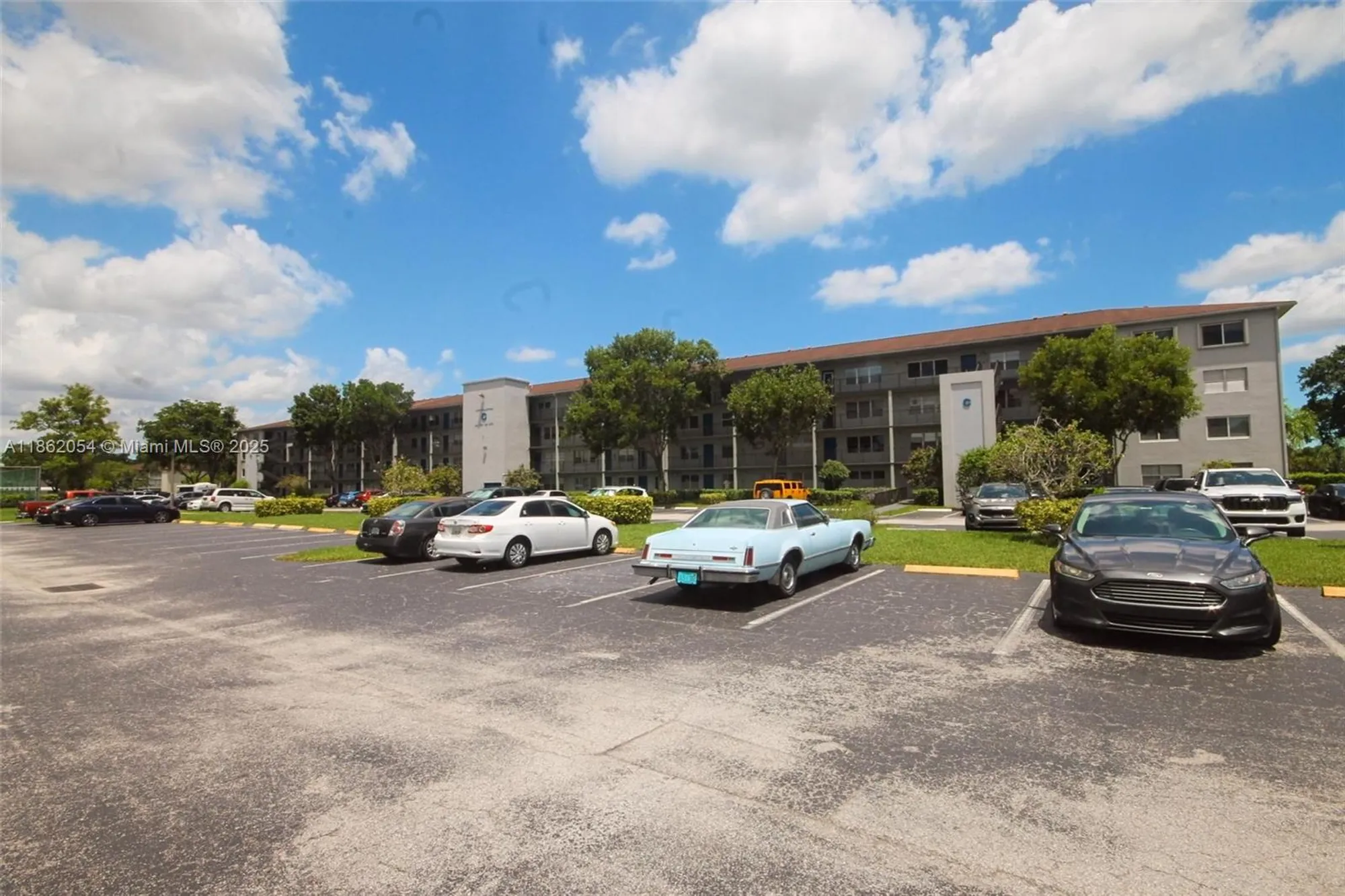Property Slideshow image 23 of 31 | 301 sw 135th ave 113c, Pembroke Pines, FL, 33027