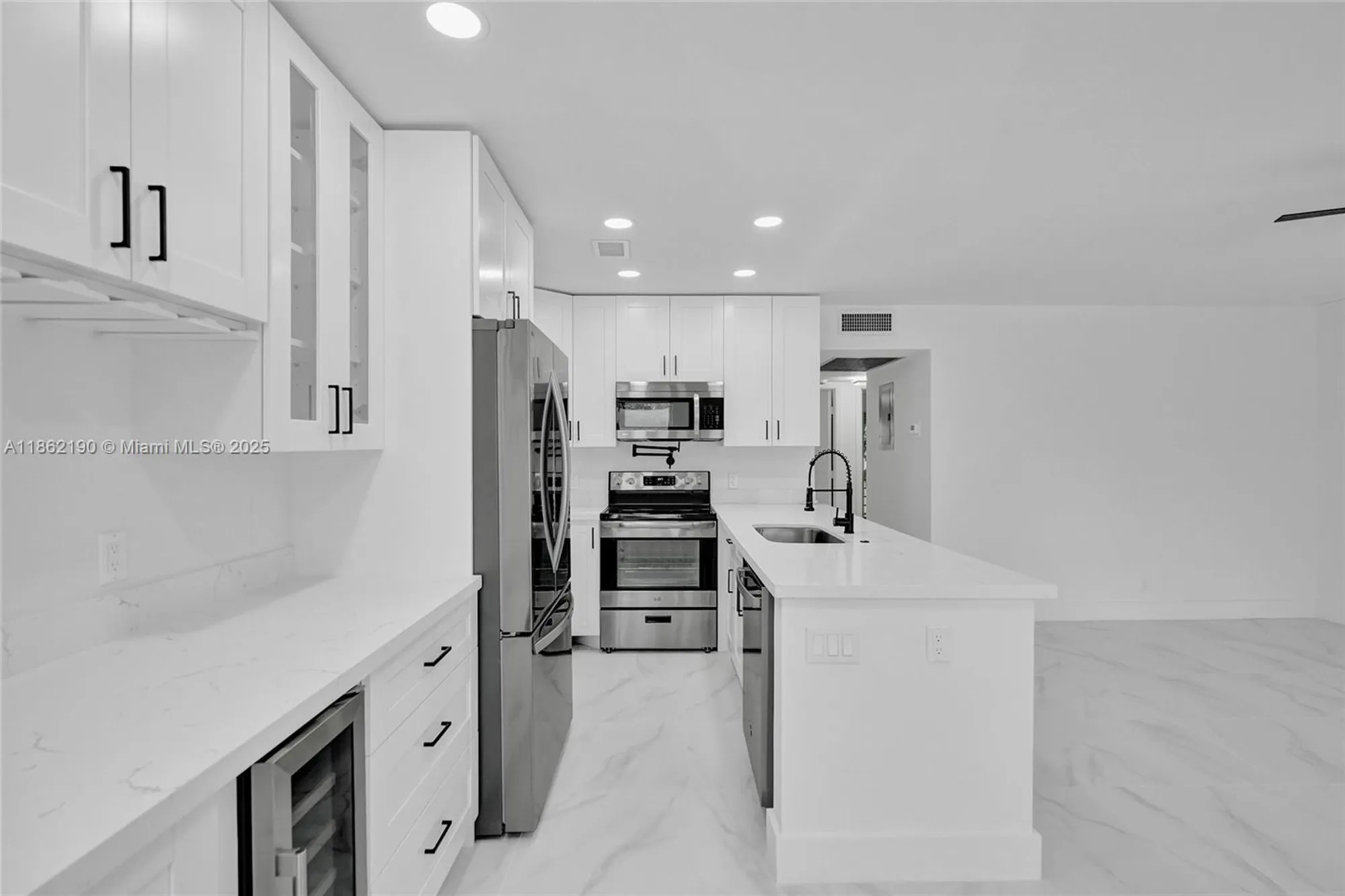 Property Slideshow image 10 of 39 | 67 newport d # 67, Deerfield Beach, FL, 33442