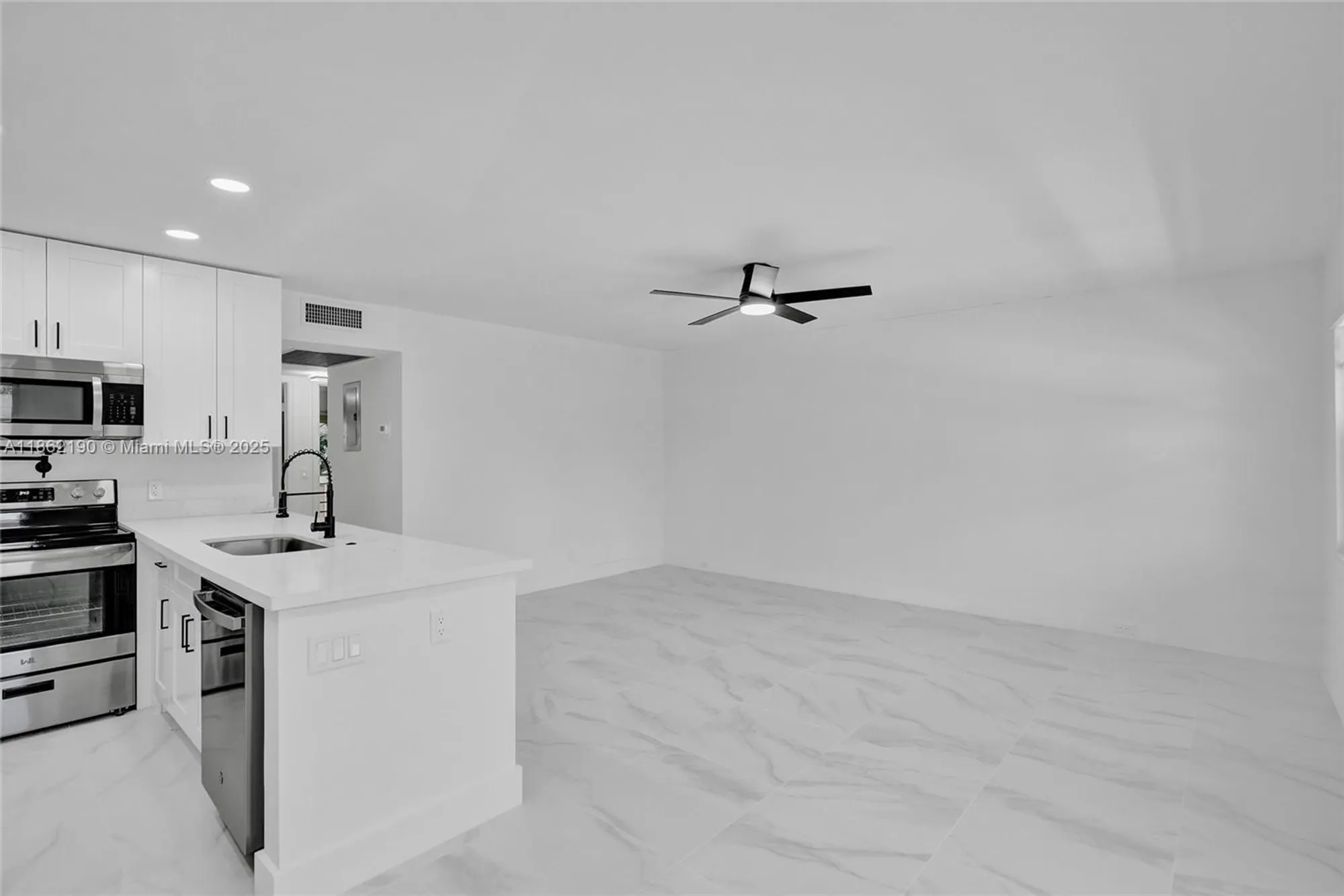 Property Slideshow image 13 of 39 | 67 newport d # 67, Deerfield Beach, FL, 33442