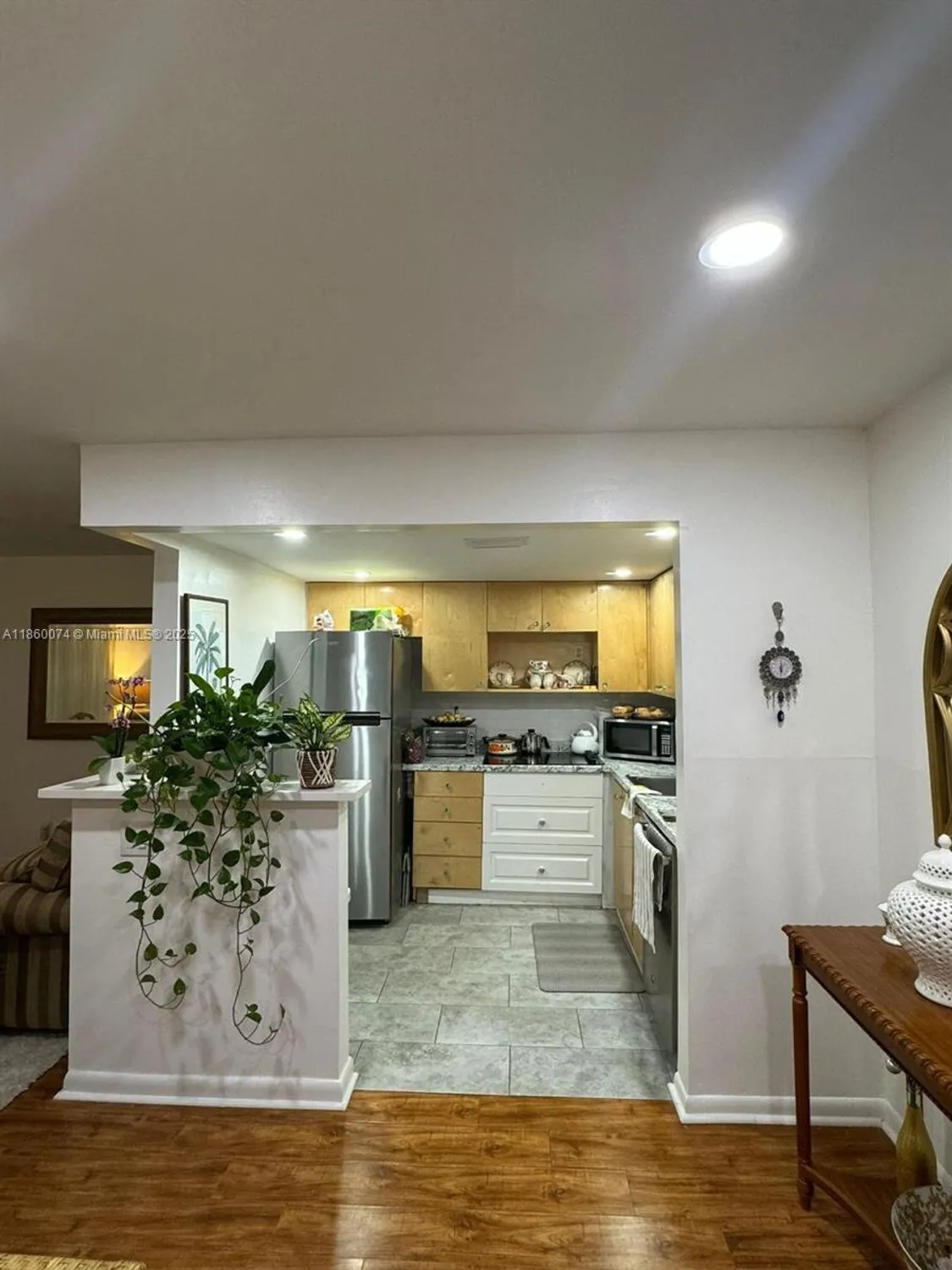 Property Slideshow image 11 of 15 | 303 burgundy g # 303, Delray Beach, FL, 33484