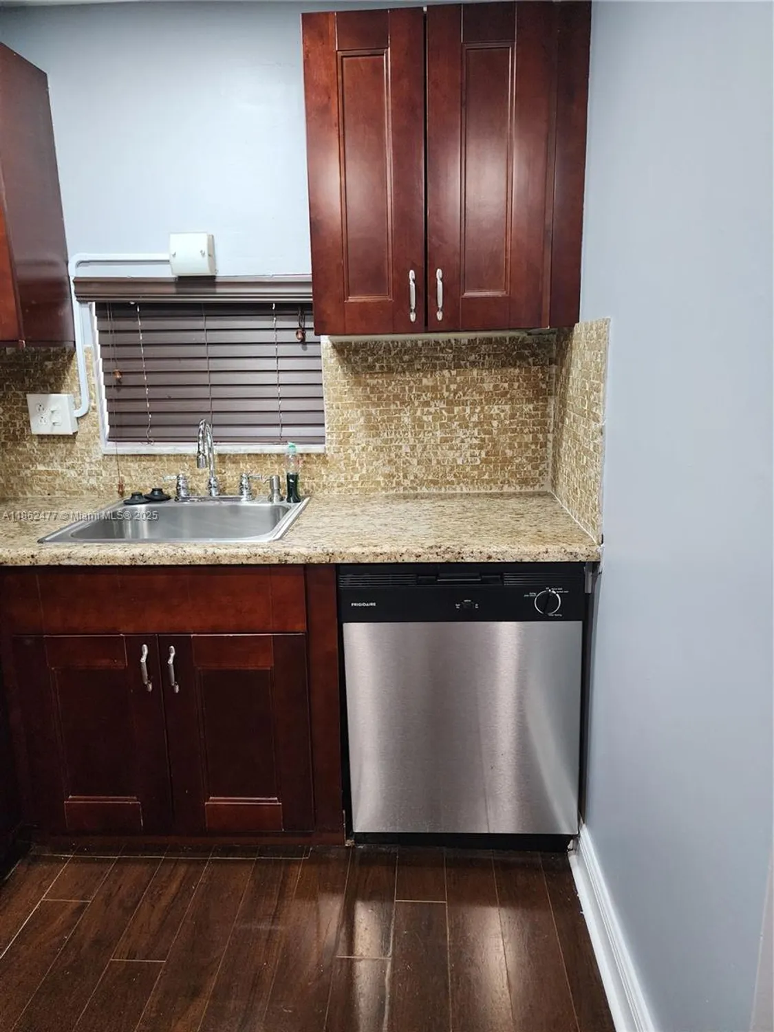 Property Slideshow image 14 of 45 | 681 s hollybrook dr apt 110, Pembroke Pines, FL, 33025