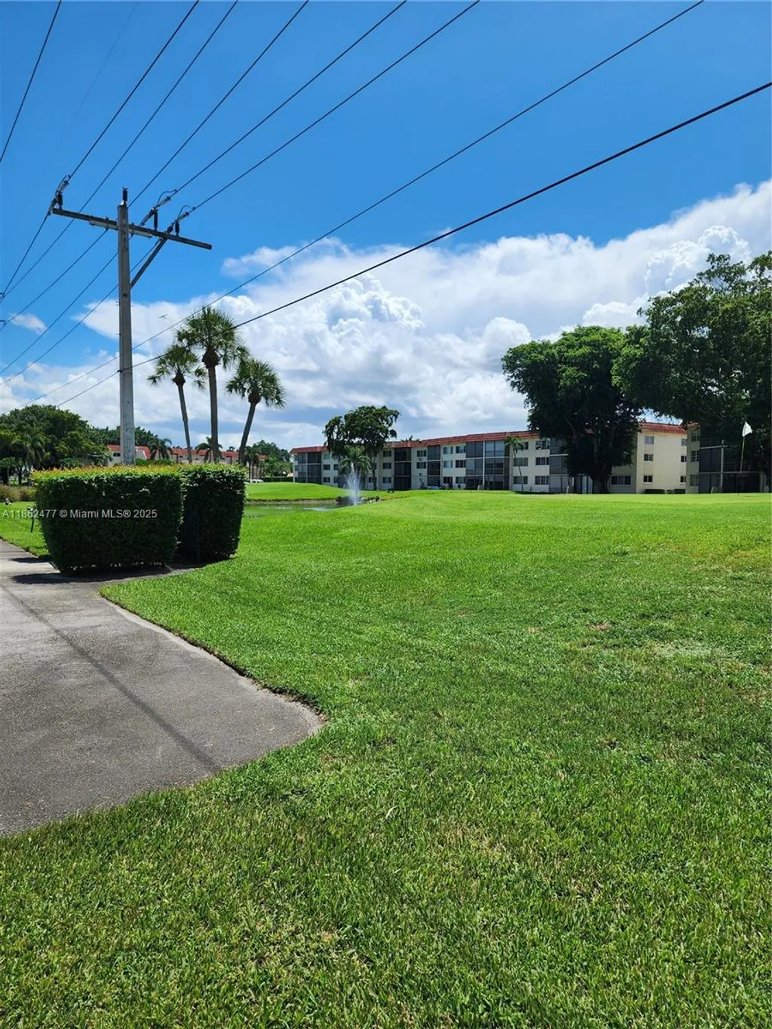 Property Slideshow image 19 of 45 | 681 s hollybrook dr apt 110, Pembroke Pines, FL, 33025