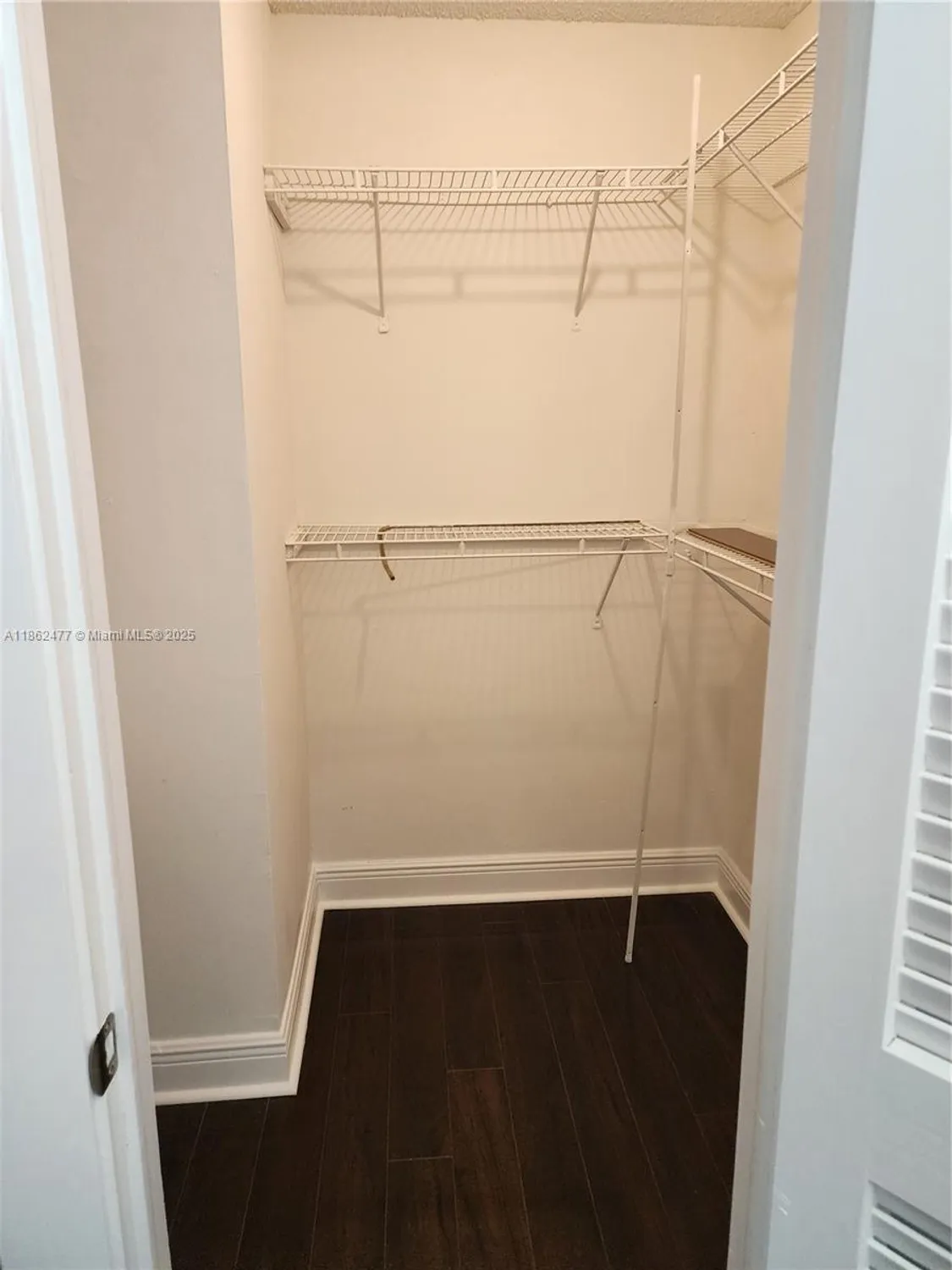 Property Slideshow image 10 of 45 | 681 s hollybrook dr apt 110, Pembroke Pines, FL, 33025