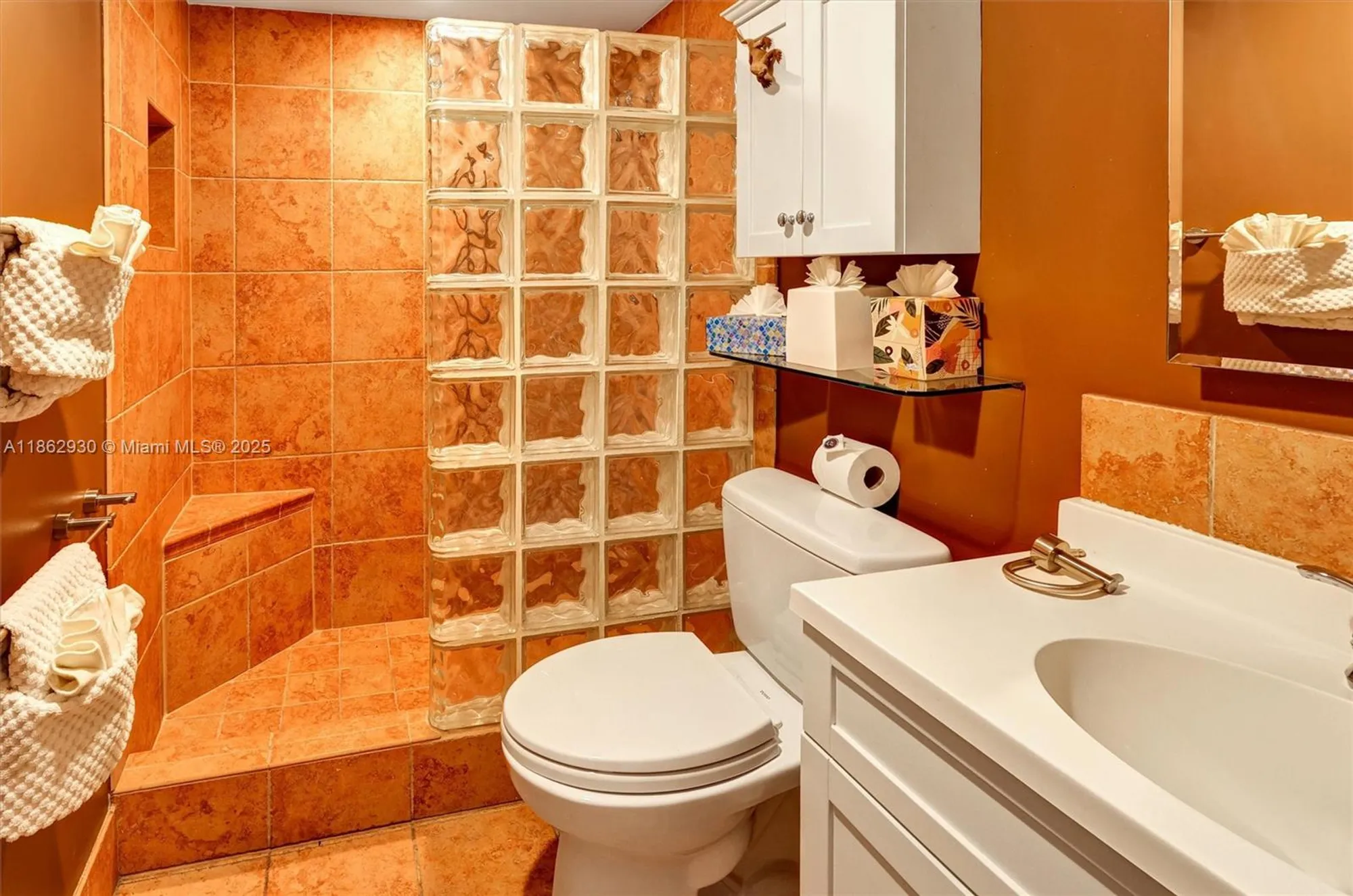 Property Slideshow image 11 of 32 | 5860 nw 44th st 214, Lauderhill, FL, 33319