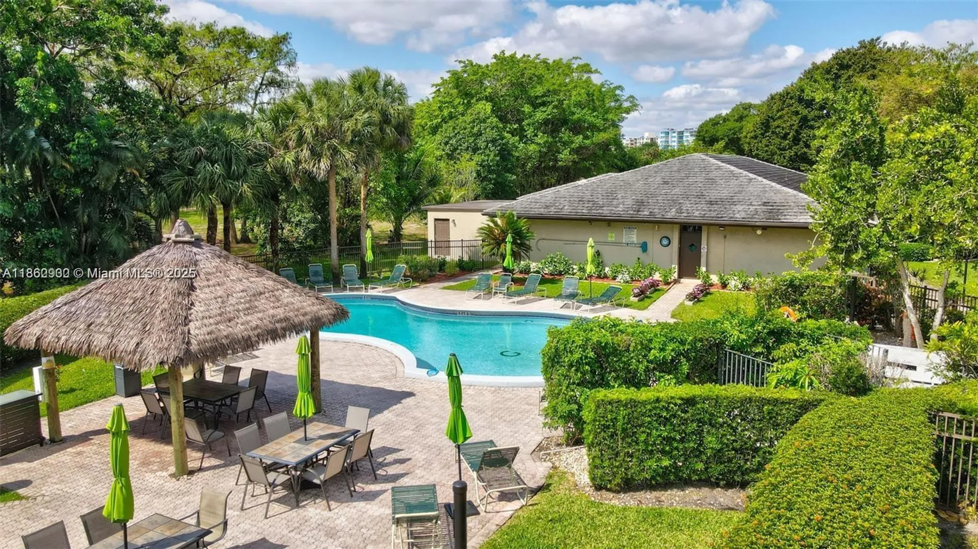 Property Slideshow image 23 of 32 | 5860 nw 44th st 214, Lauderhill, FL, 33319