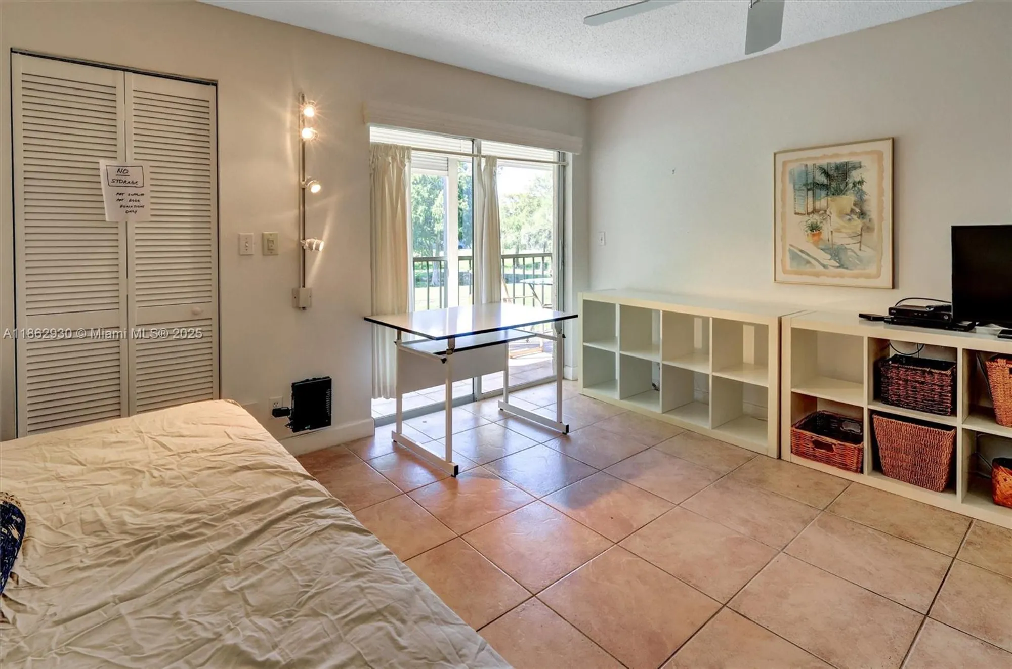 Property Slideshow image 9 of 32 | 5860 nw 44th st 214, Lauderhill, FL, 33319