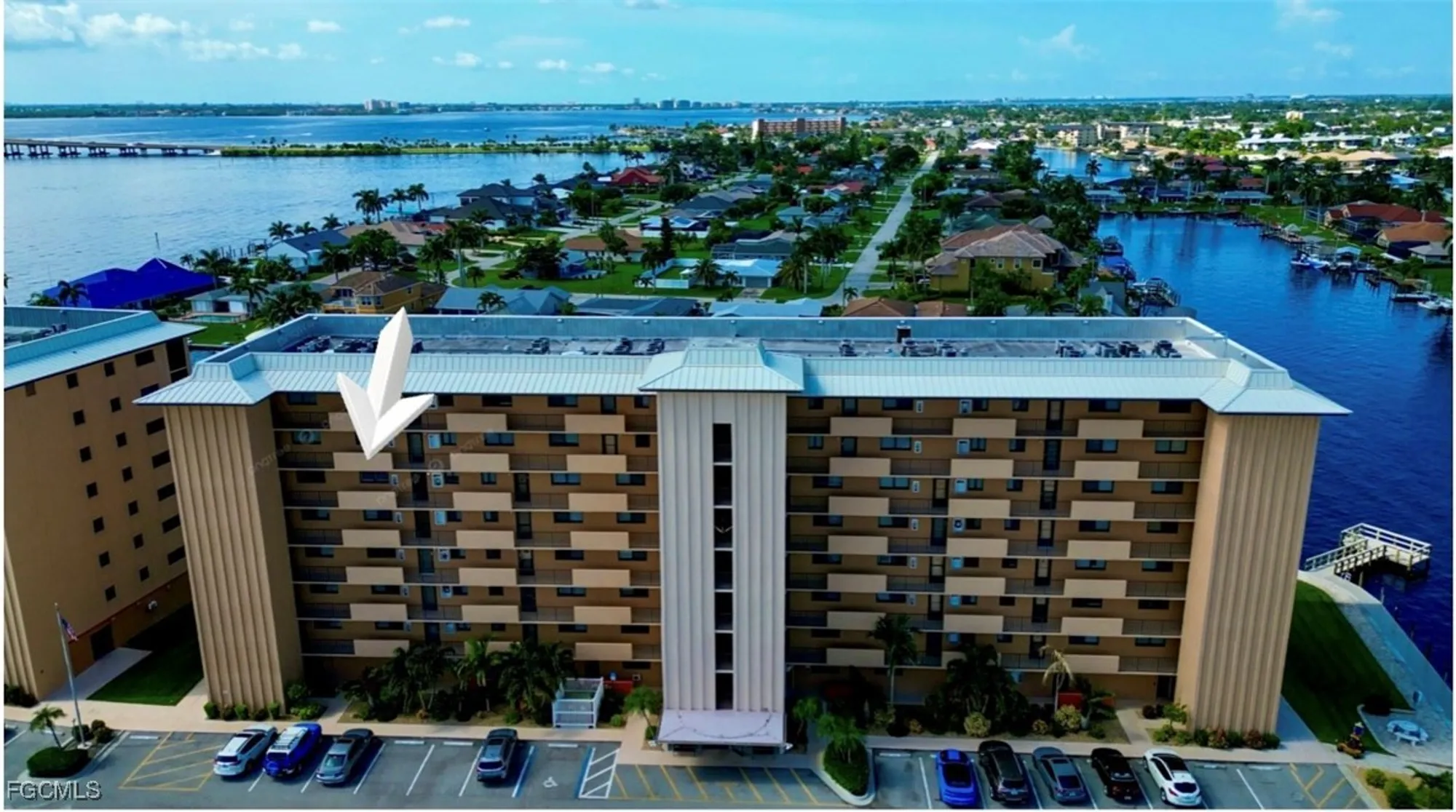 Property Slideshow image 1 of 49 | 4260 se 20th pl 701, Cape Coral, FL, 33904