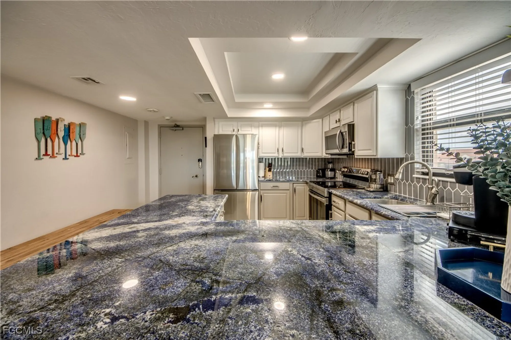 Property Slideshow image 13 of 49 | 4260 se 20th pl 701, Cape Coral, FL, 33904