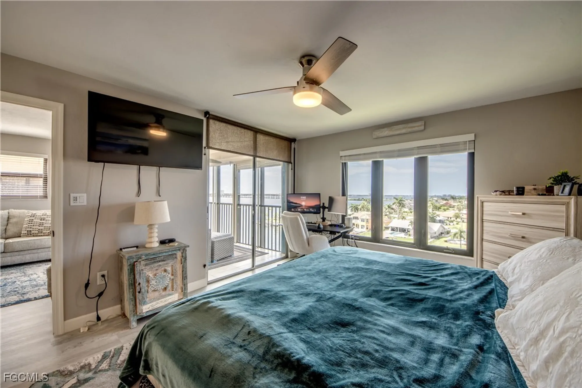 Property Slideshow image 25 of 49 | 4260 se 20th pl 701, Cape Coral, FL, 33904