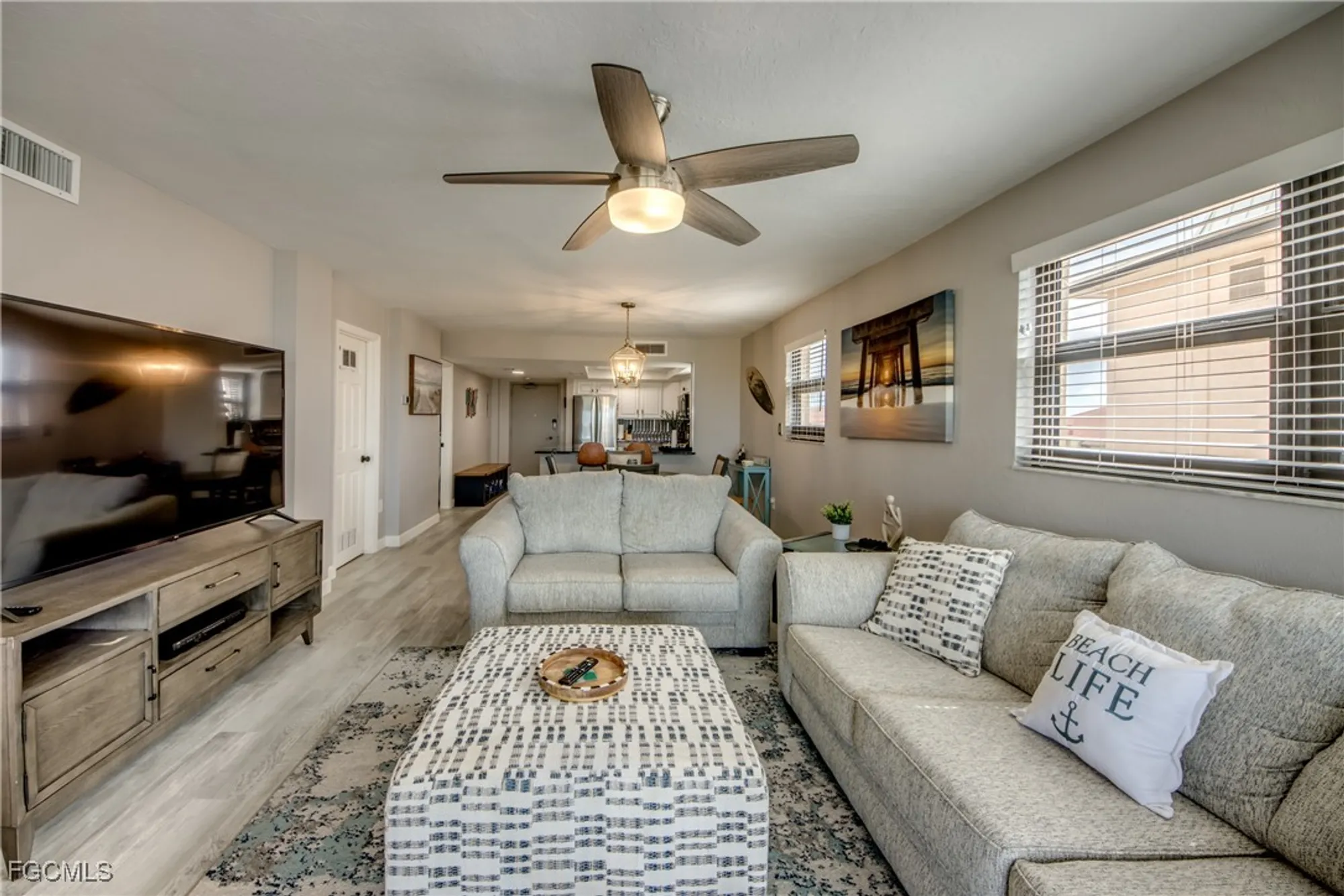 Property Slideshow image 22 of 49 | 4260 se 20th pl 701, Cape Coral, FL, 33904