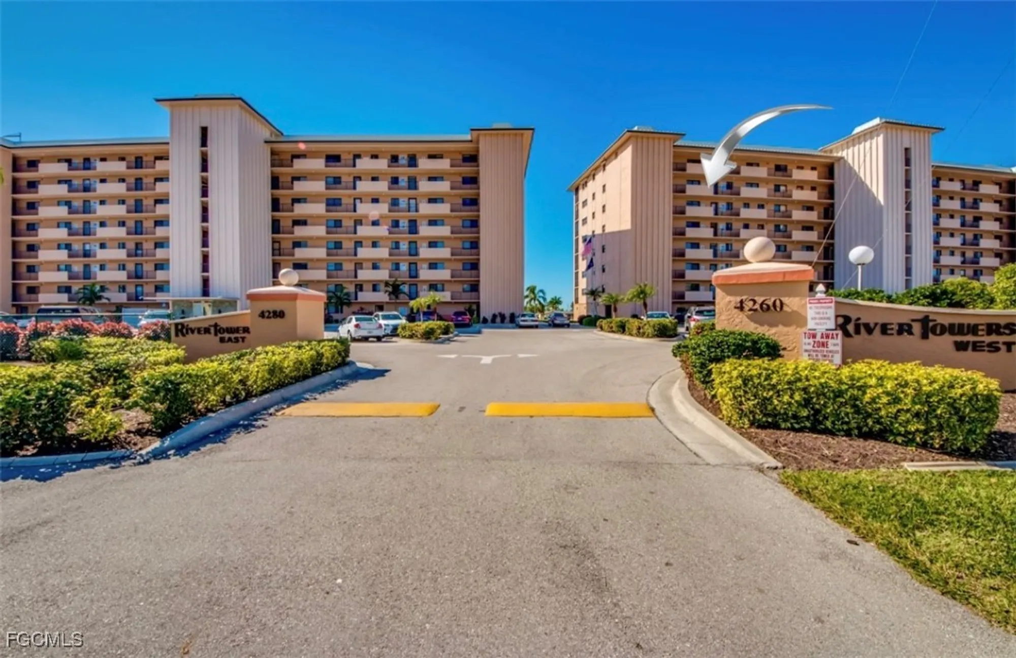 Property Slideshow image 38 of 49 | 4260 se 20th pl 701, Cape Coral, FL, 33904