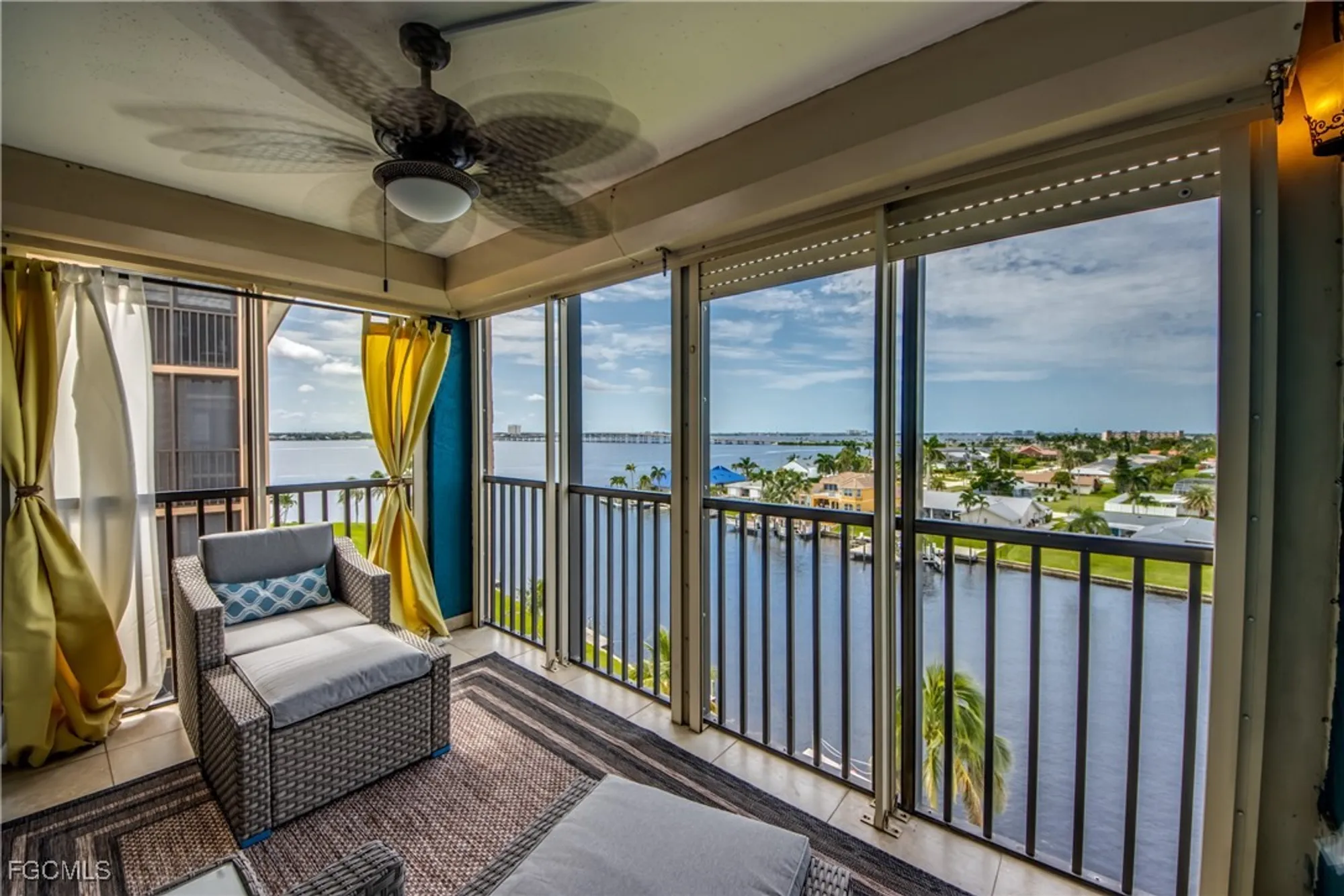 Property Slideshow image 5 of 49 | 4260 se 20th pl 701, Cape Coral, FL, 33904
