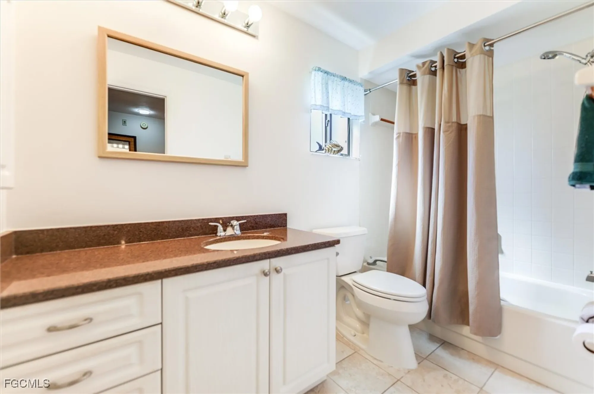 Property Slideshow image 25 of 42 | , Fort Myers, FL, 33908