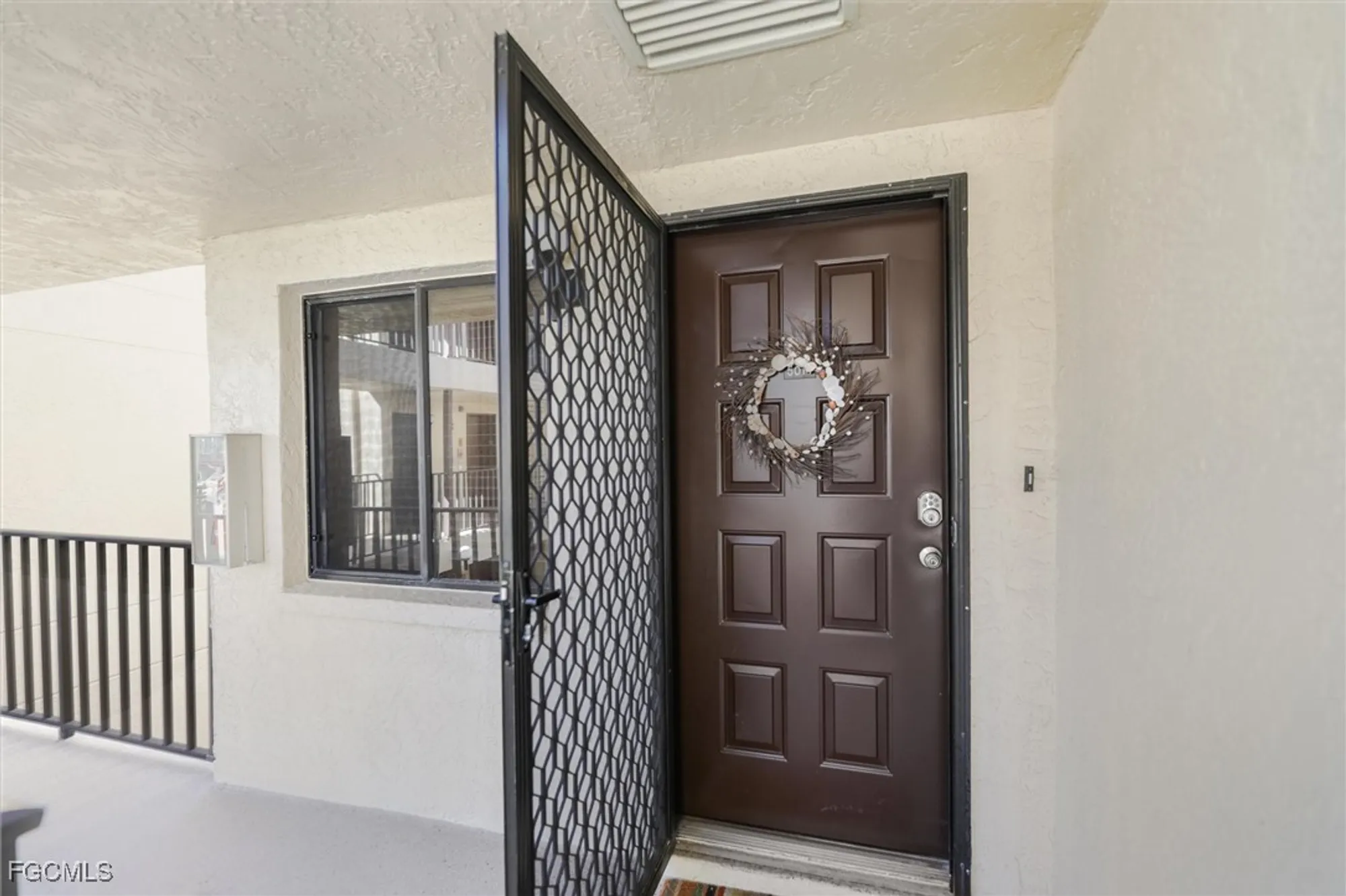 Property Slideshow image 23 of 42 | , Fort Myers, FL, 33908