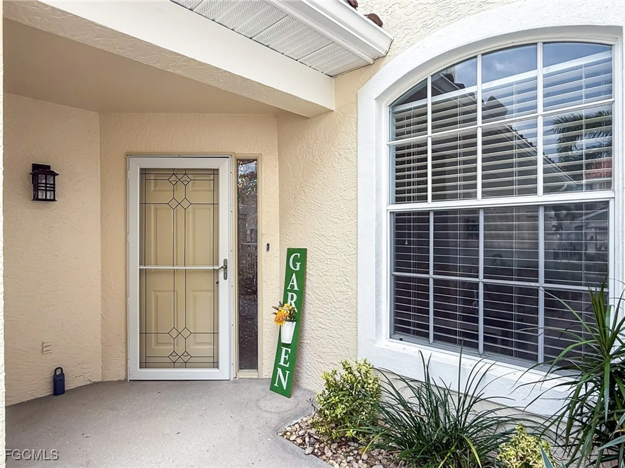 Property Slideshow image 4 of 35 | 15055 tamarind cay ct 1209, Fort Myers, FL, 33908