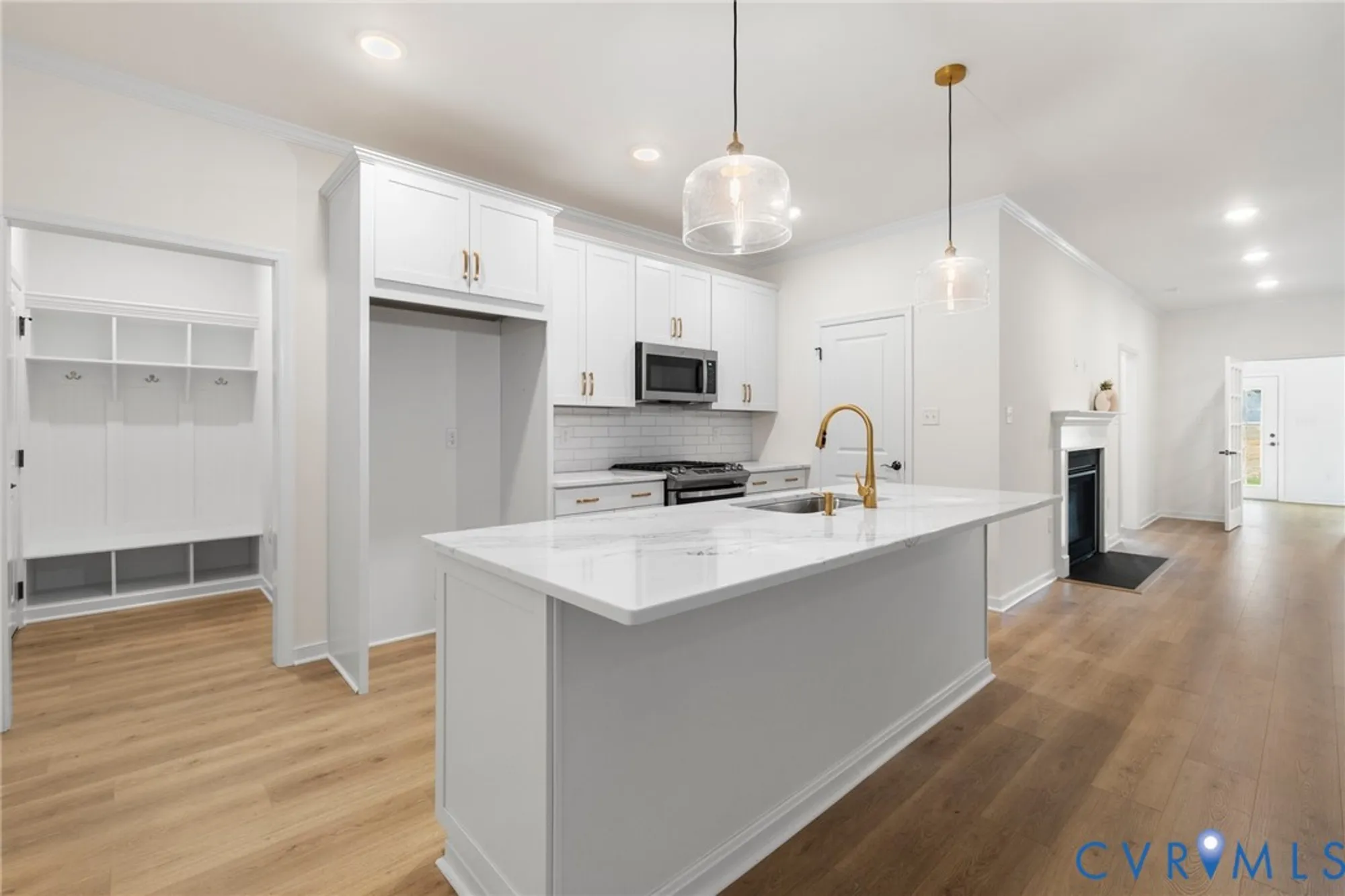 Property Slideshow image 4 of 21 | 16309 creekstone point ave, Moseley, VA, 23120