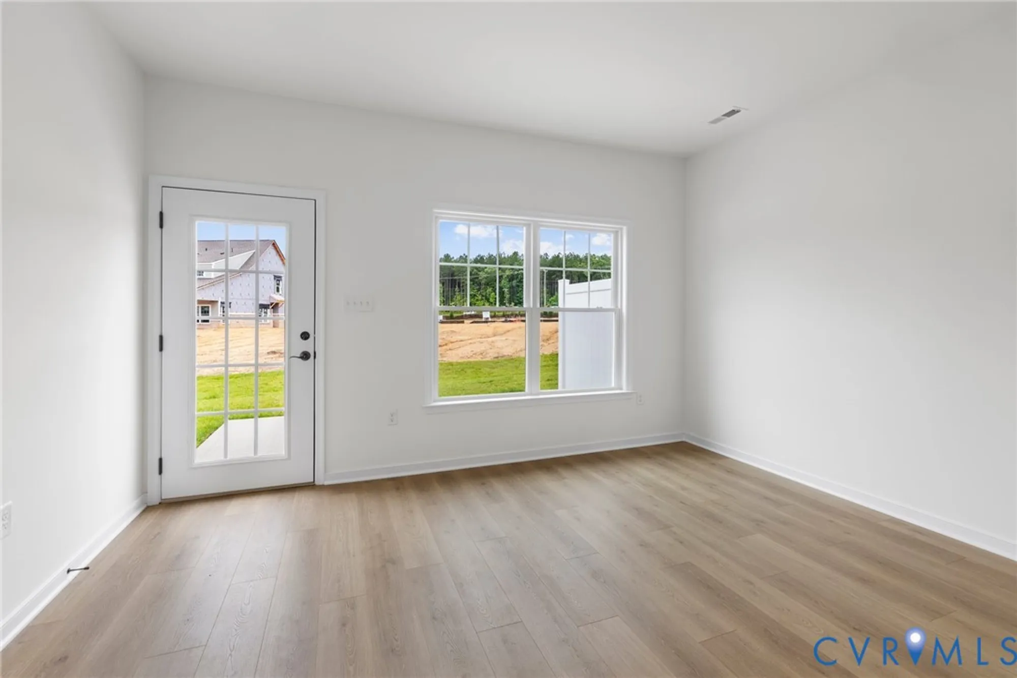 Property Slideshow image 8 of 21 | 16309 creekstone point ave, Moseley, VA, 23120