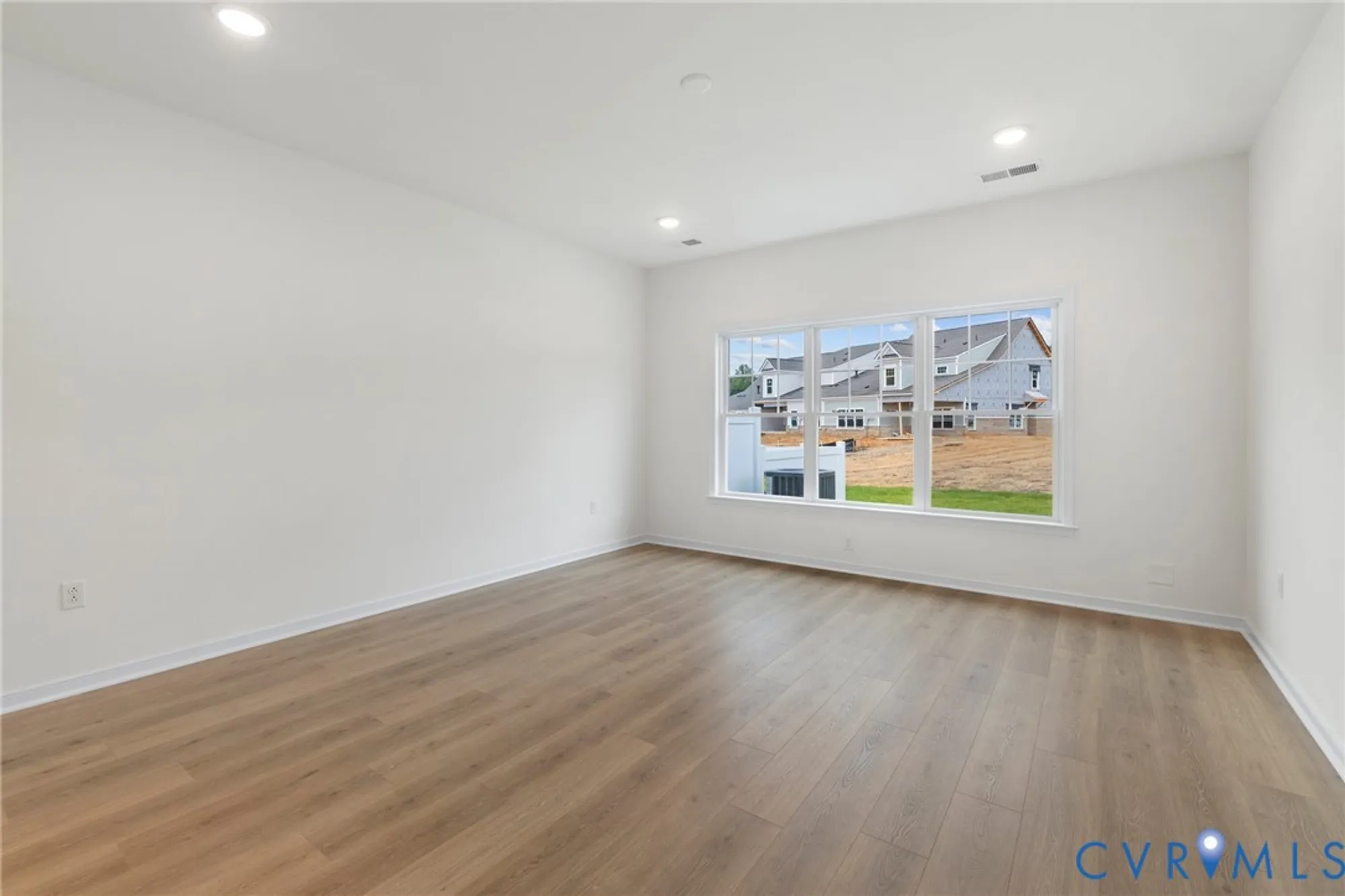 Property Slideshow image 9 of 21 | 16309 creekstone point ave, Moseley, VA, 23120