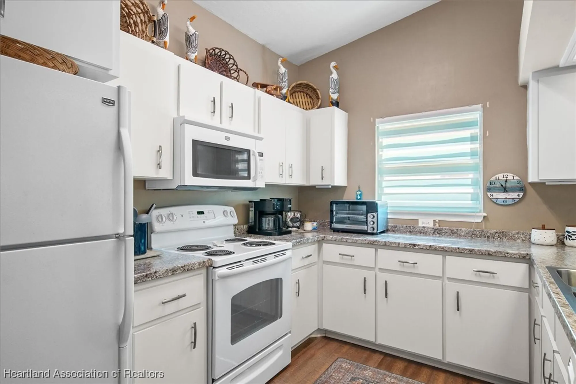 Property Slideshow image 10 of 44 | 3218 e anglers strm, Avon Park, FL, 33825