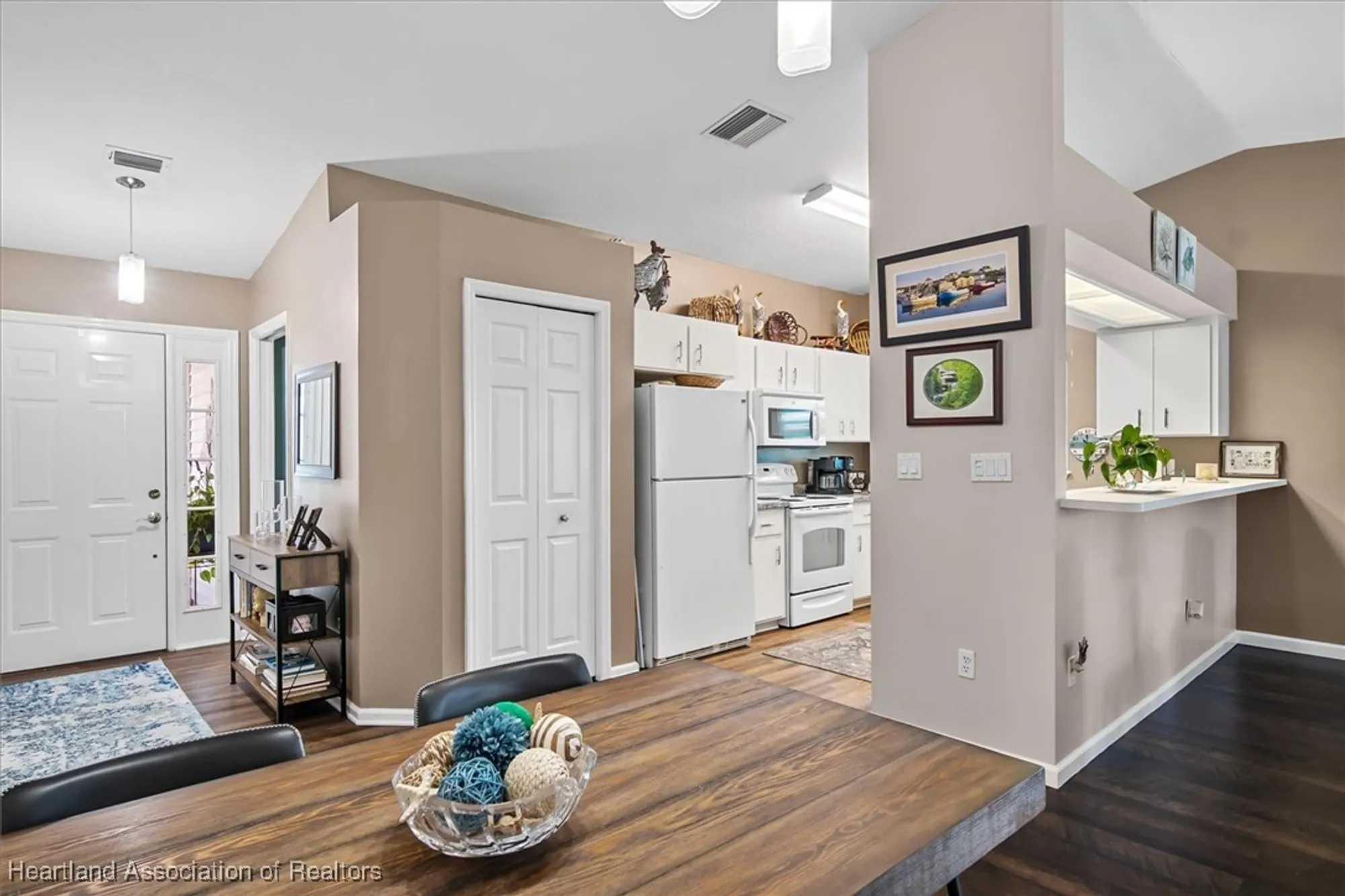 Property Slideshow image 8 of 44 | 3218 e anglers strm, Avon Park, FL, 33825