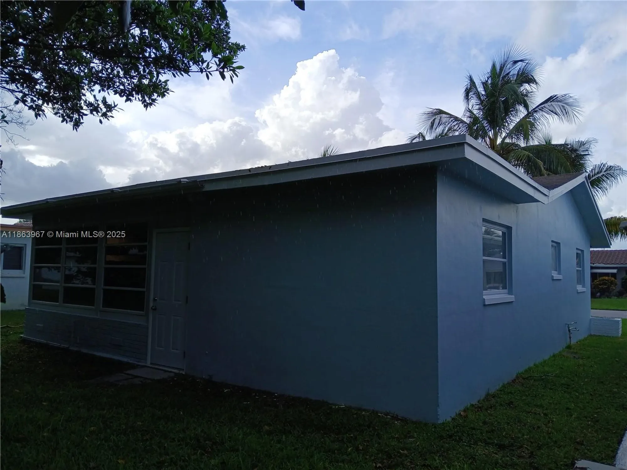 Property Slideshow image 3 of 16 | 4502 nw 46th st, Tamarac, FL, 33319