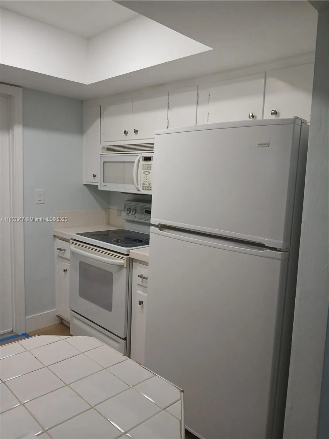 Property Slideshow image 8 of 16 | 4502 nw 46th st, Tamarac, FL, 33319