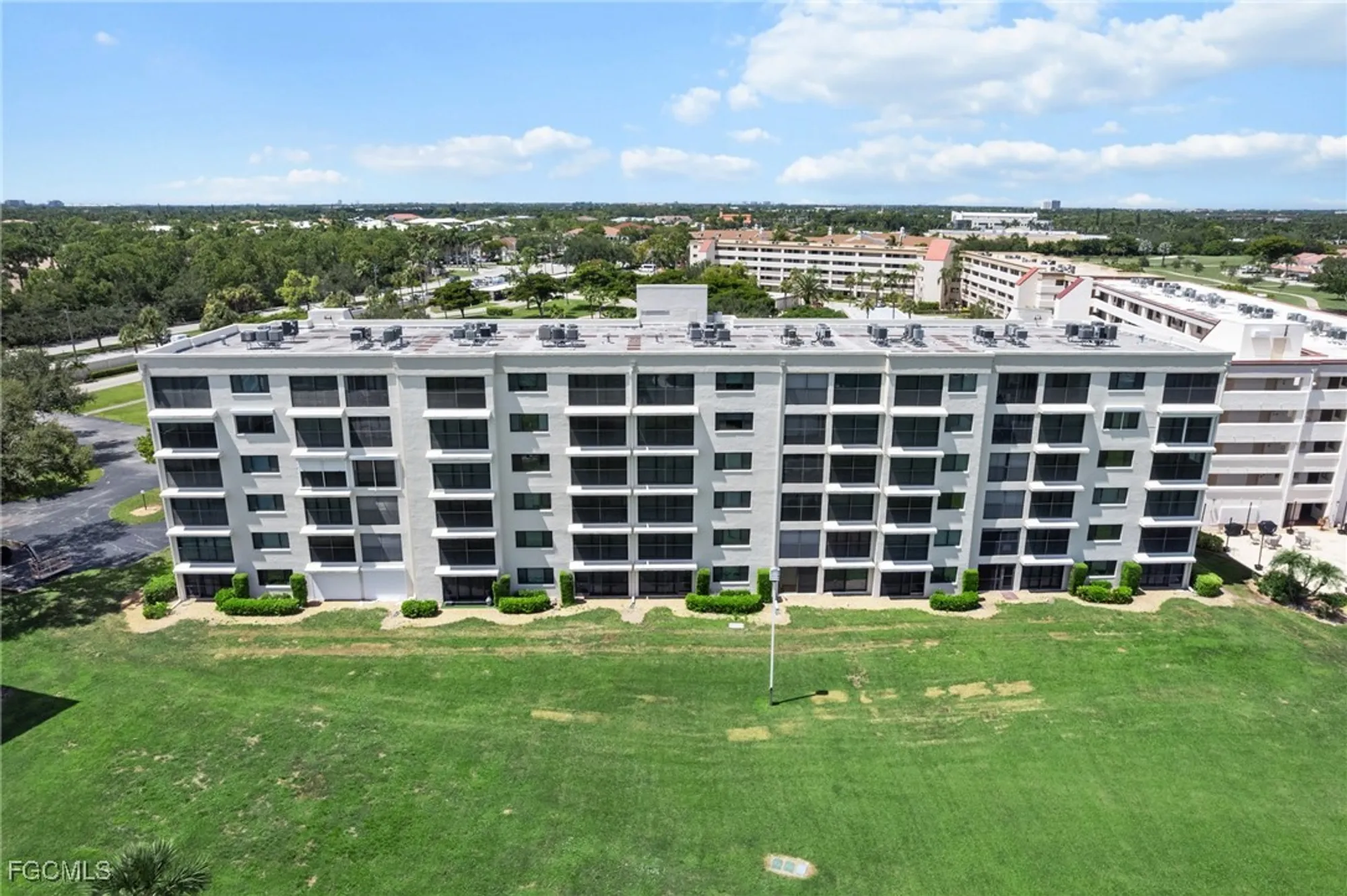 Property Slideshow image 19 of 35 | 7406 lake breeze dr apt 117, Fort Myers, FL, 33907