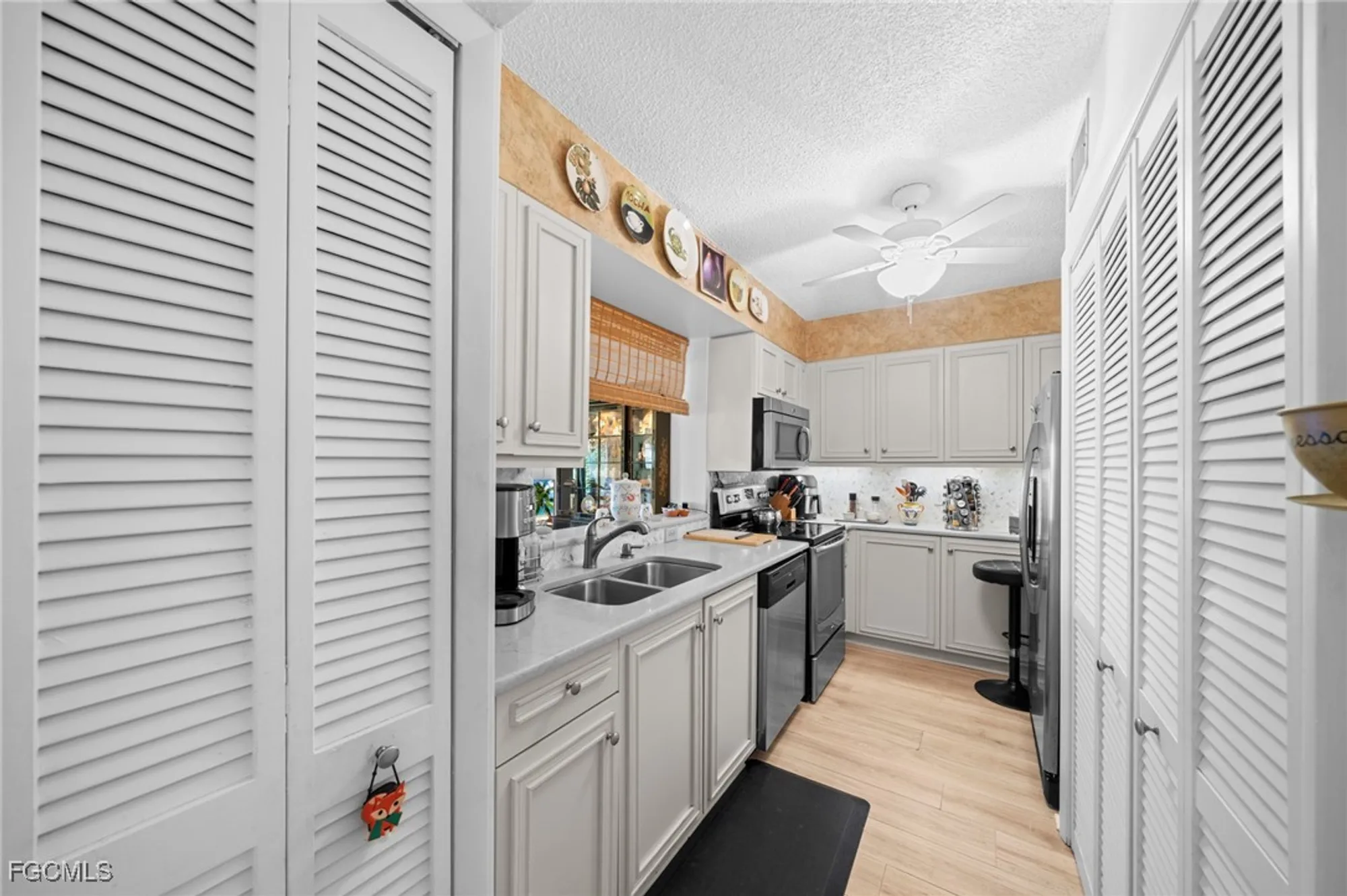 Property Slideshow image 11 of 35 | 7406 lake breeze dr apt 117, Fort Myers, FL, 33907
