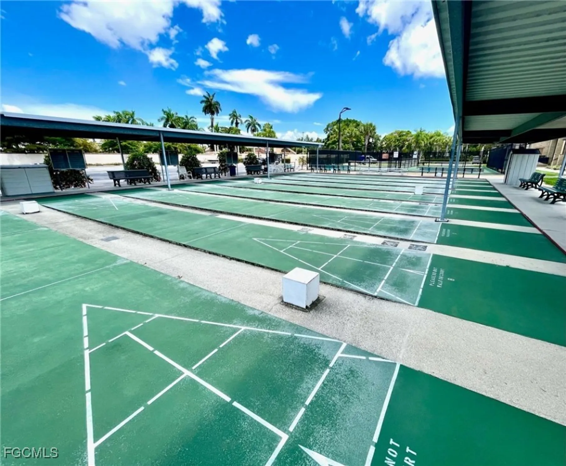 Property Slideshow image 25 of 35 | 7406 lake breeze dr apt 117, Fort Myers, FL, 33907