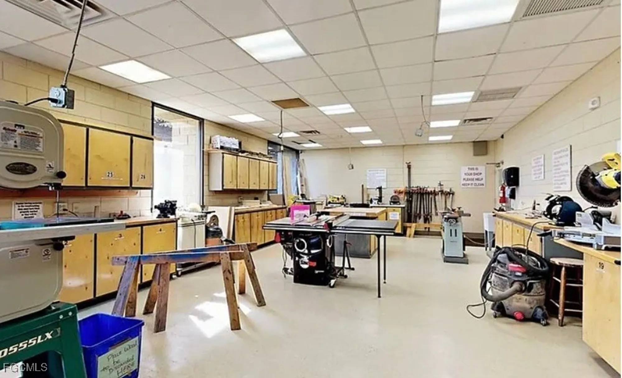 Property Slideshow image 28 of 35 | 7406 lake breeze dr apt 117, Fort Myers, FL, 33907