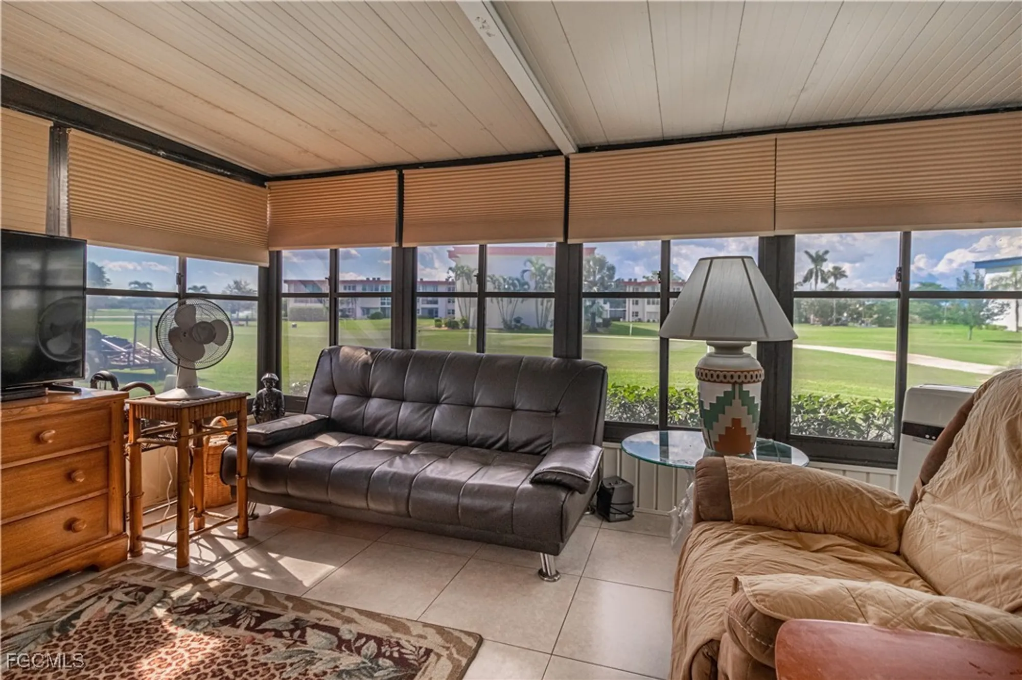 Property Slideshow image 12 of 41 | 1709 bent tree cir, Fort Myers, FL, 33907